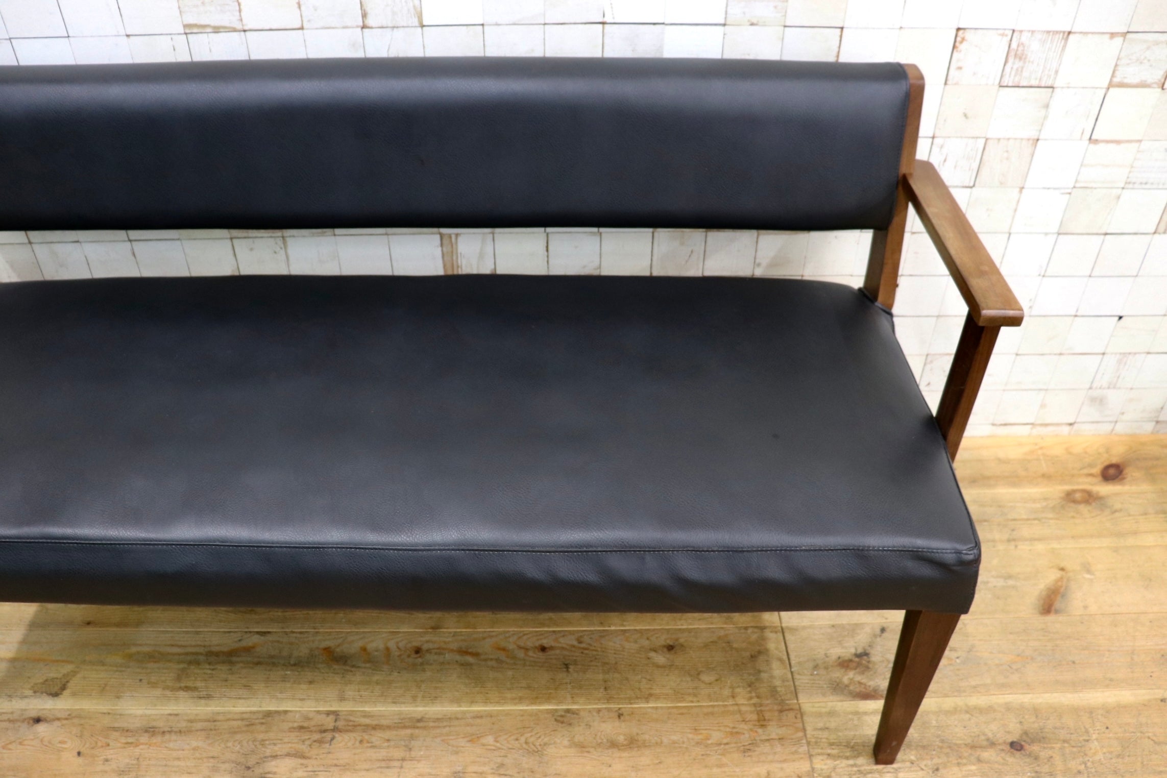 GMJS221A〇関家具 CAIN / カイン 椅子 モダン ブラック ウォールナット ダイニングチェア 木製 ダイニングベンチ 3人掛け 定価約8.7万