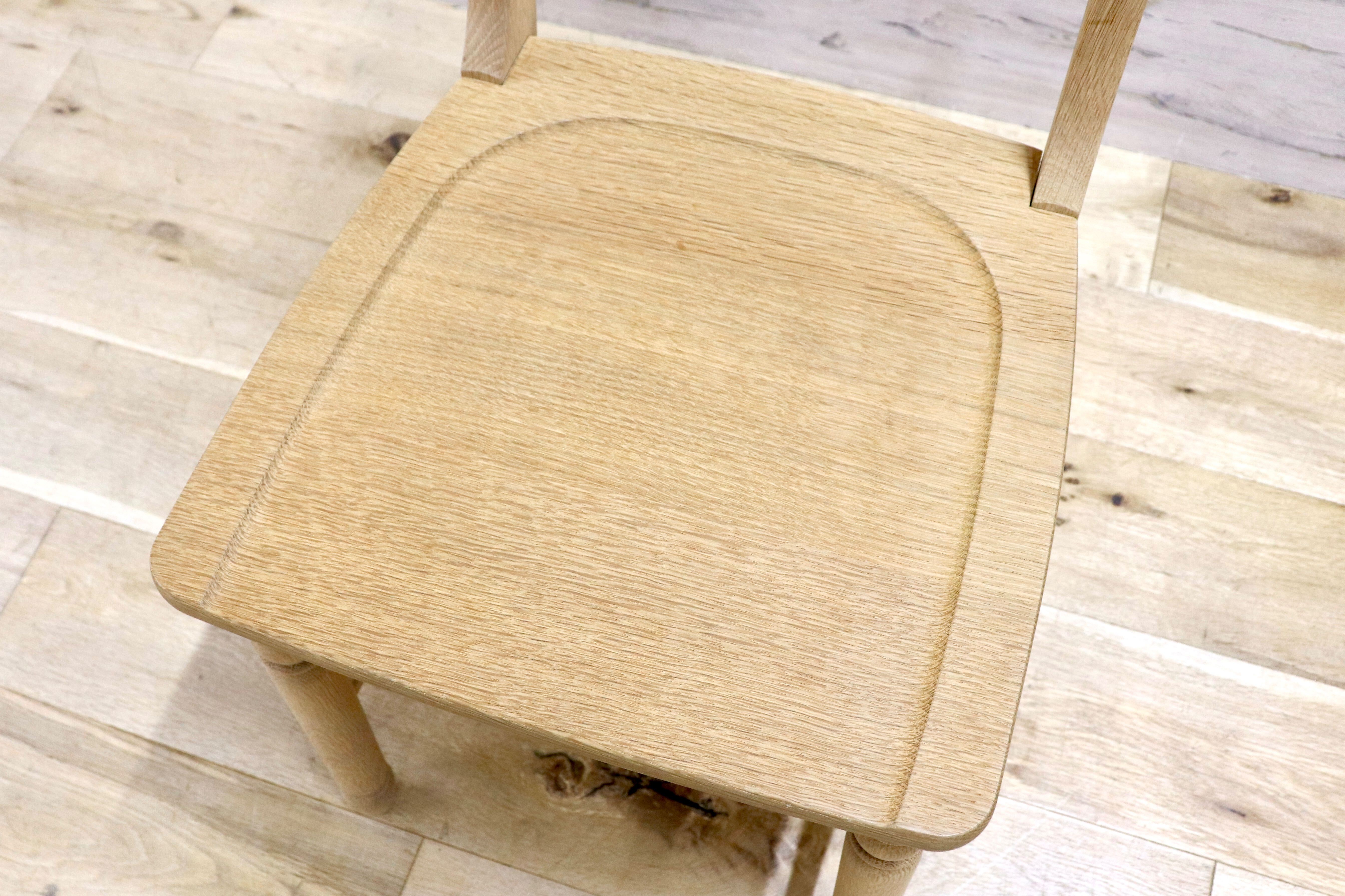 GMIS303B○北海道民芸家具 ダイニングチェア 椅子 木製 ナラ材 ナチュラル アンティーク調 カントリー 国産家具 飛騨産業