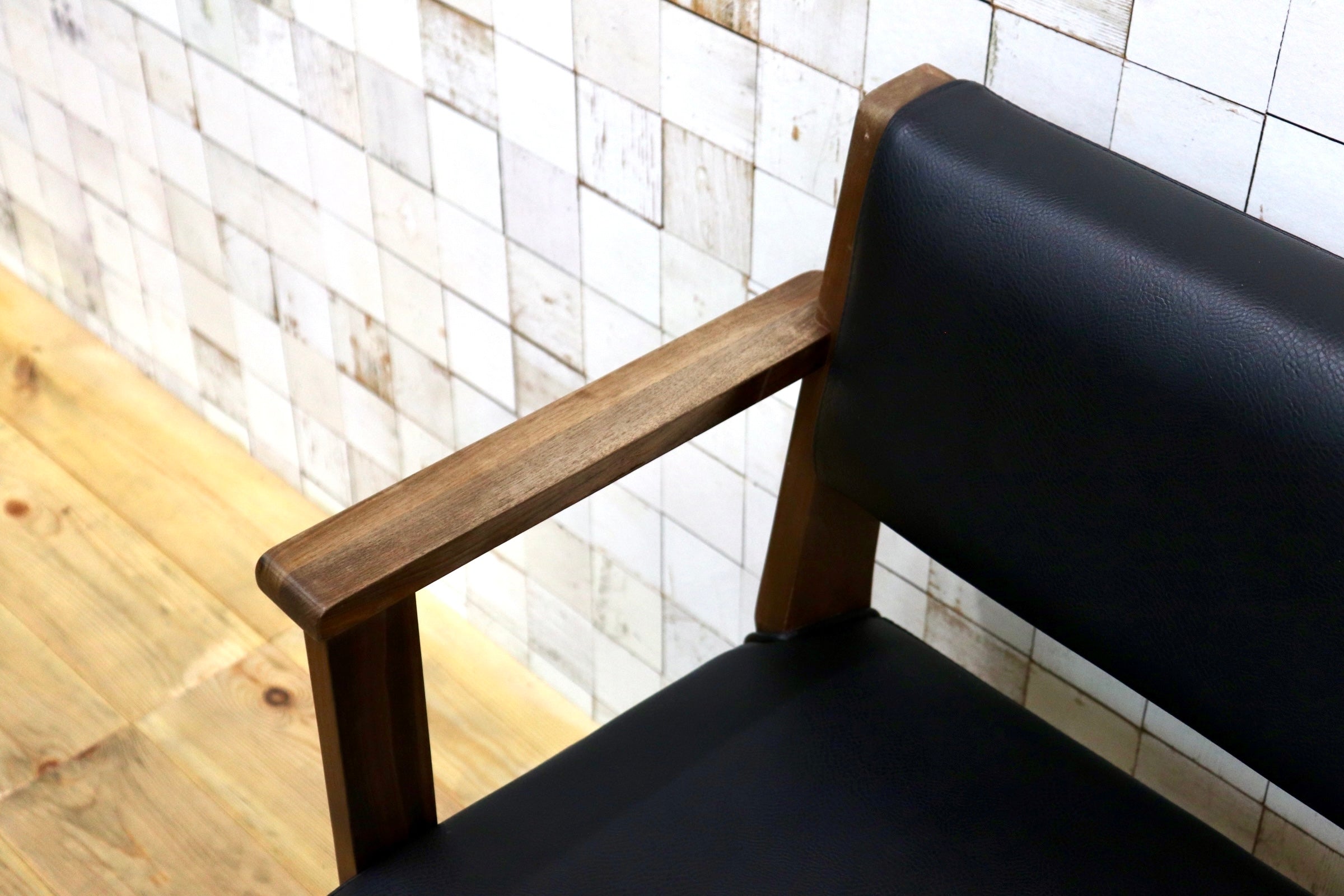 GMJS221A〇関家具 CAIN / カイン 椅子 モダン ブラック ウォールナット ダイニングチェア 木製 ダイニングベンチ 3人掛け 定価約8.7万