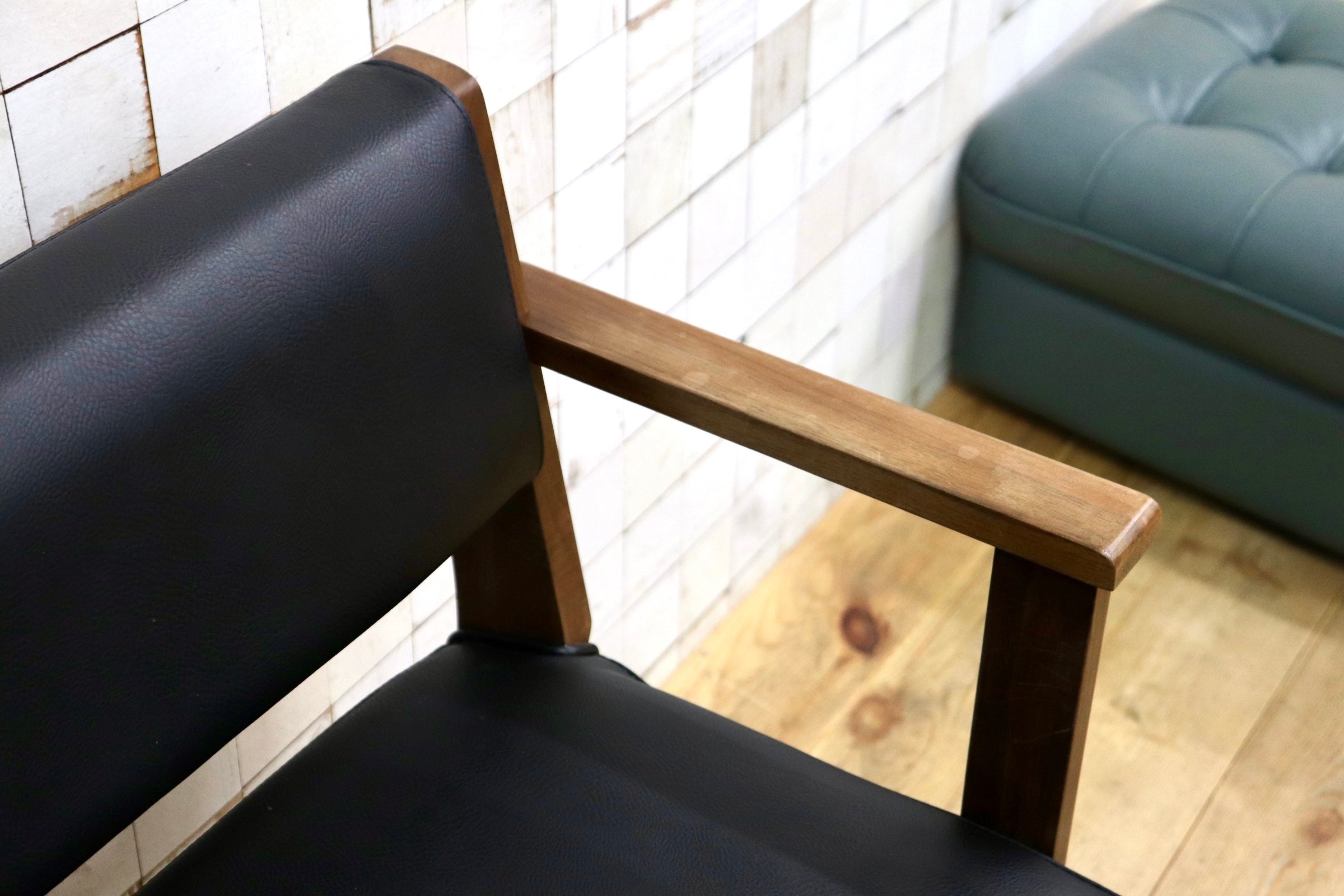 GMJS221A〇関家具 CAIN / カイン 椅子 モダン ブラック ウォールナット ダイニングチェア 木製 ダイニングベンチ 3人掛け 定価約8.7万