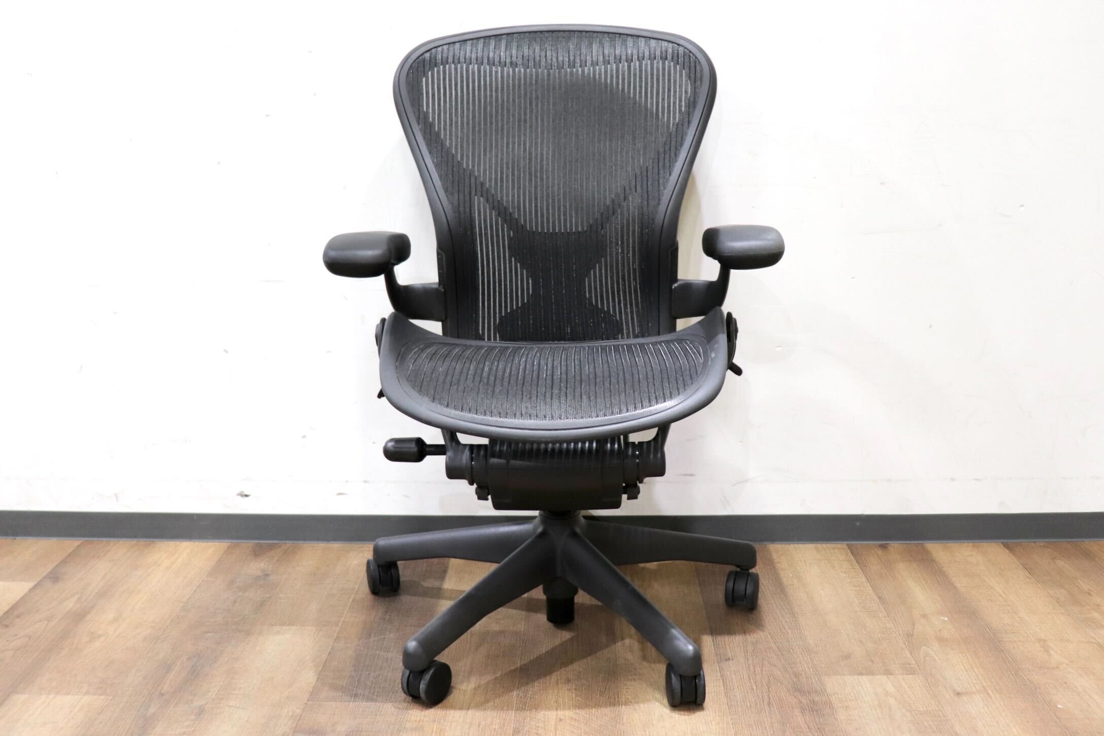 GMHH405○HermanMiller / ハーマンミラー AERON アーロンチェア Bサイズ デスクチェア ワークチェア オフィス 書斎椅子