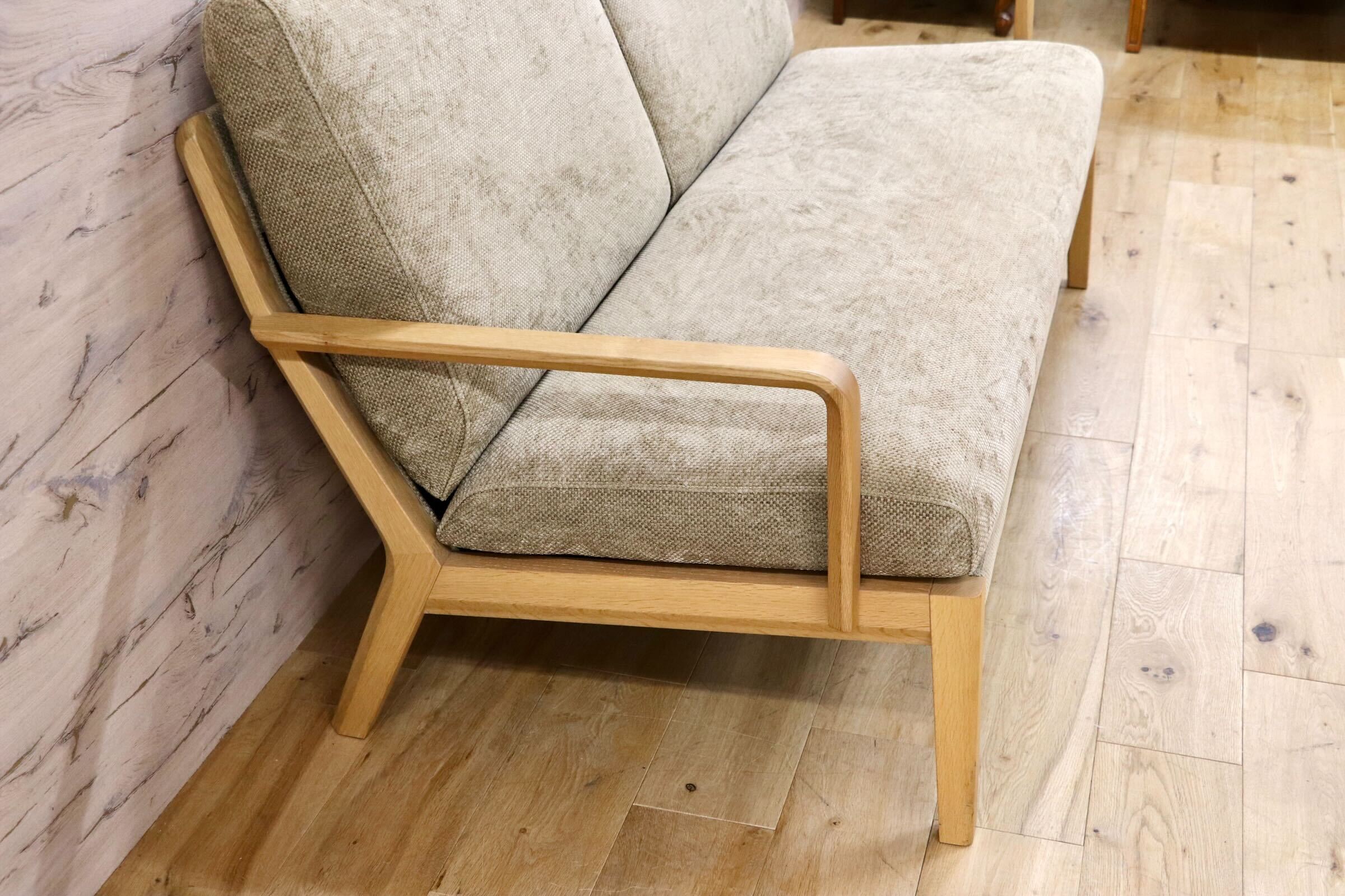 GMIH548○karimoku / カリモク WU4512E119 2人掛けソファ ラブソファ ベージュ ファブリック モダン カバーリング 2P 長椅子 国産家具