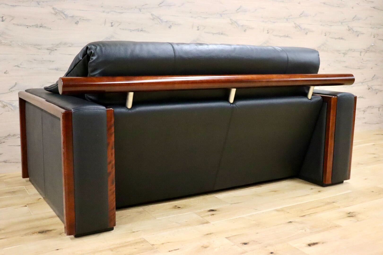 GMFK575A○MORISHIGE / モリシゲ プレステージ 2人掛けソファ ラブソファ 長椅子 黒総革 IDC大塚家具 最高級 応接