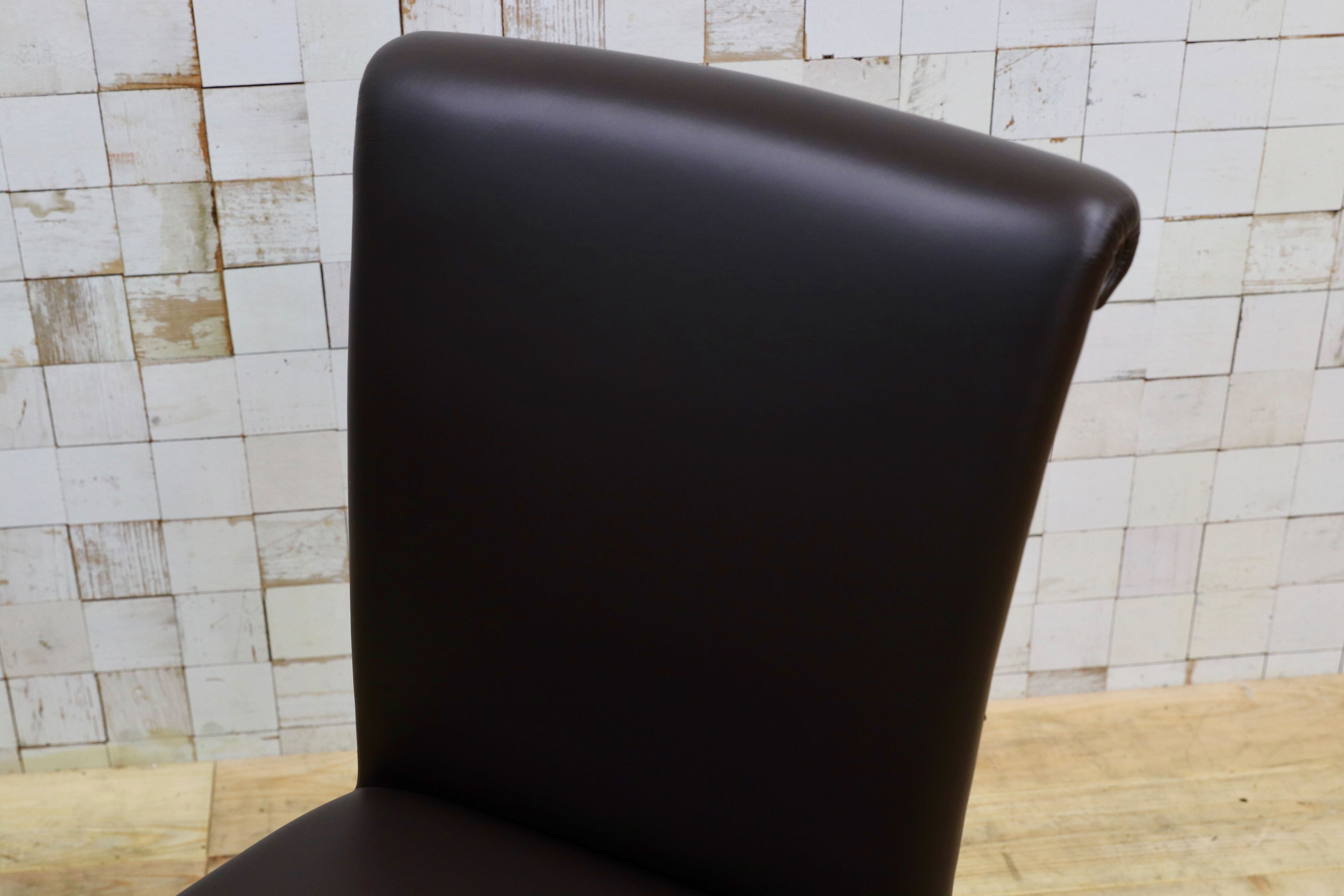GMIK292B○Poltrona Frau / ポルトローナフラウ Vittoria ヴィットリア ダイニングチェア 椅子 本革 IDC大塚家具 2脚セット 定価約42.6万