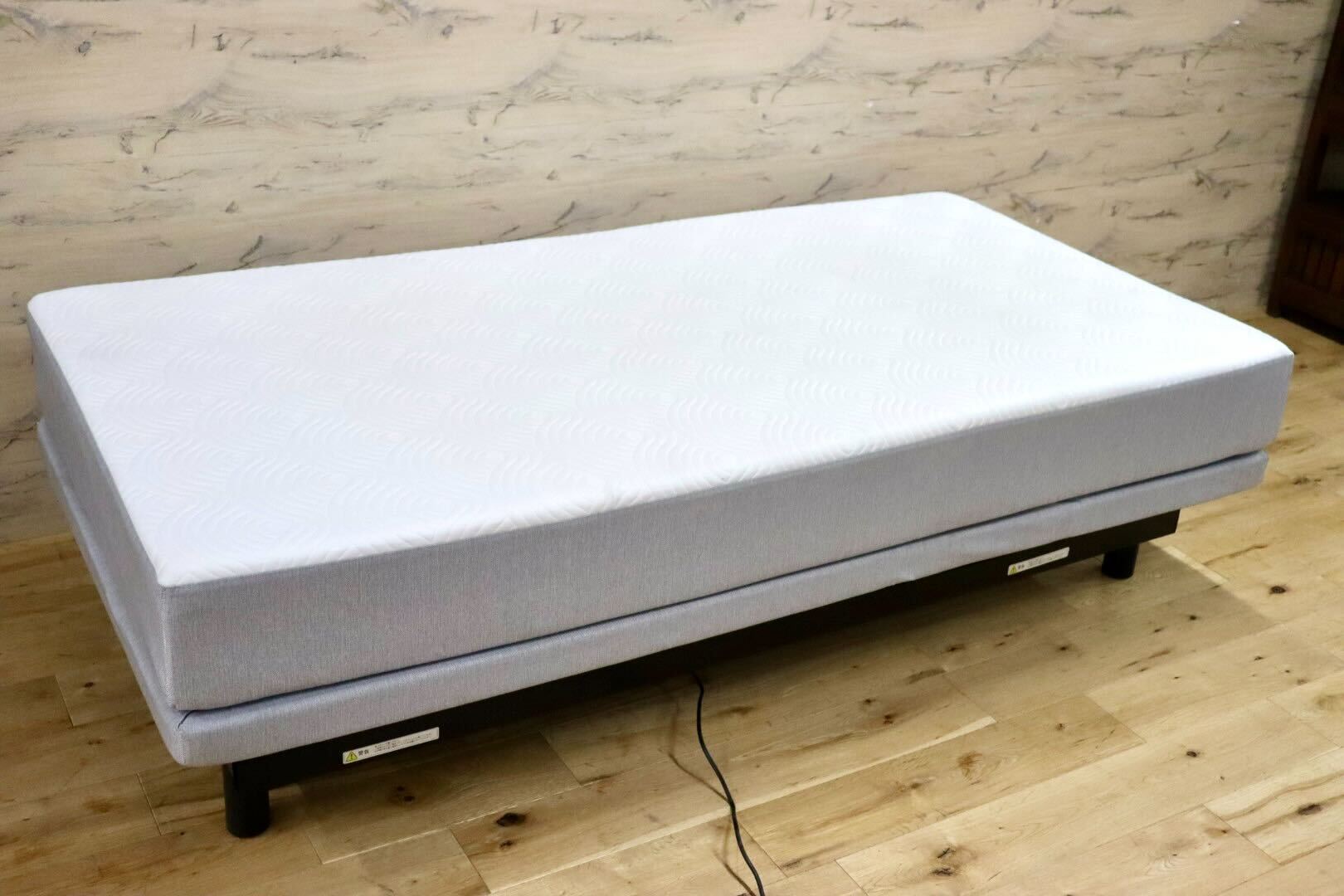 GMIH559○TEMPUR / テンピュール Micro-Tech マイクロテック 電動リクライニングベッド シングルベッド マットレス 約40万 展示品