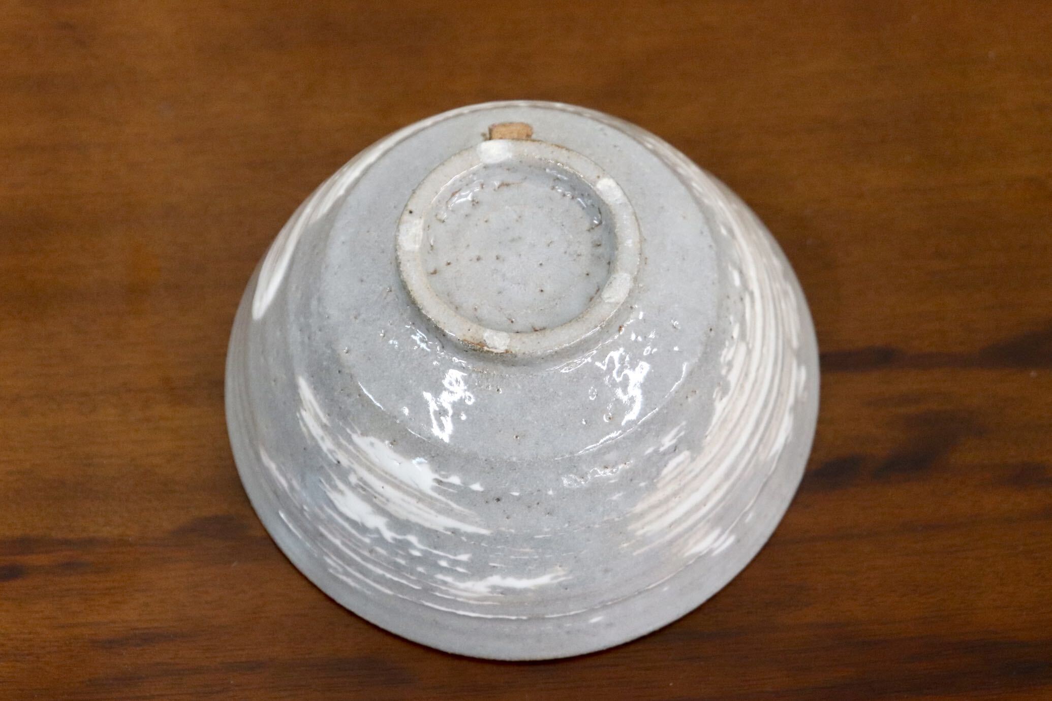 GMJK371B〇京焼 鈴木健司造 刷毛目茶碗（共箱・共布・栞） 茶道具 抹茶茶碗 抹茶碗 茶碗 作家物 陶磁器 茶器 骨董 和食器 茶会 茶の湯