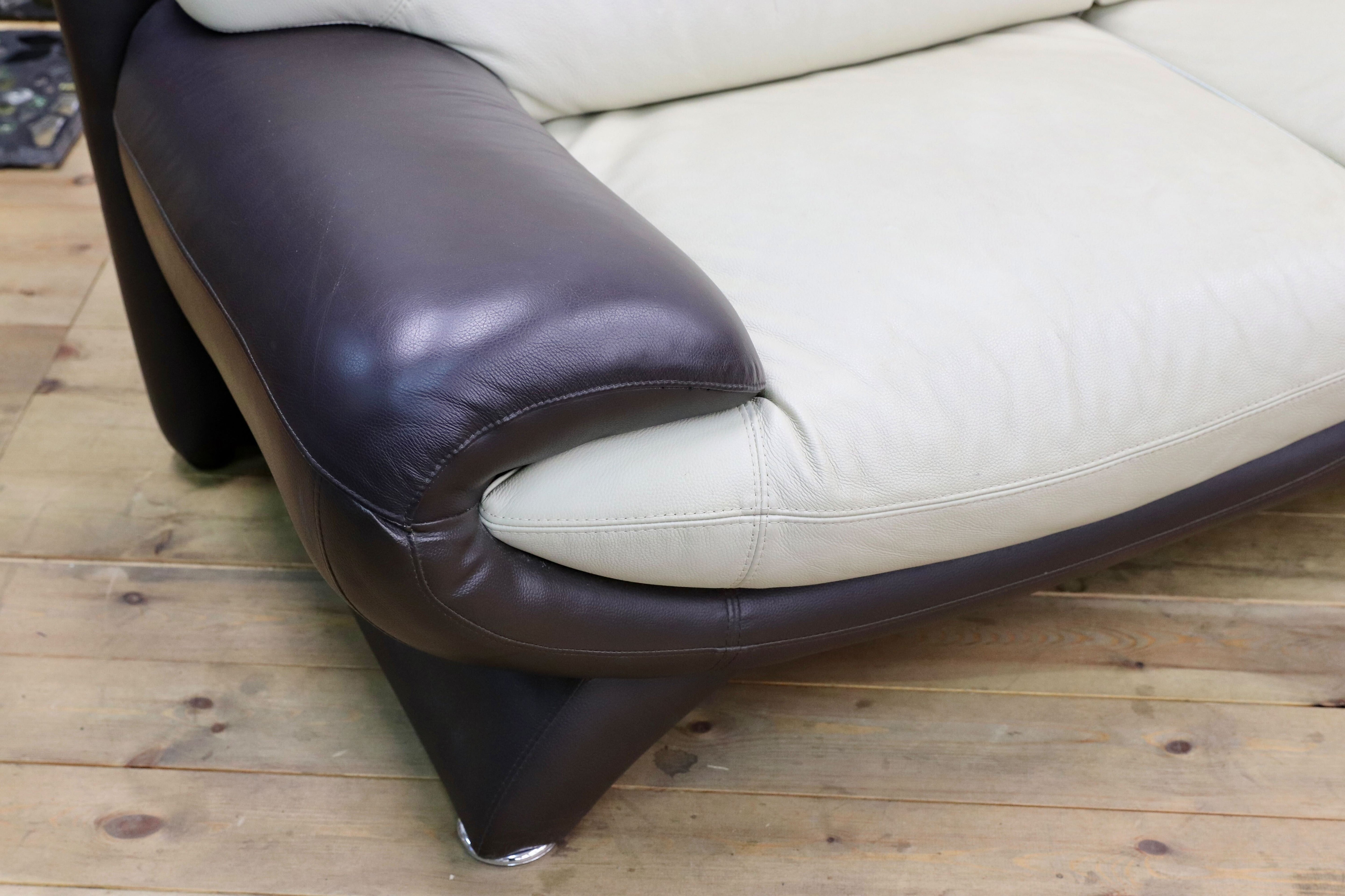 GMIK784○2人掛けソファ ラブソファ 本革 レザー イタリアモダン 長椅子 検）ニコレッティ ナツッジ