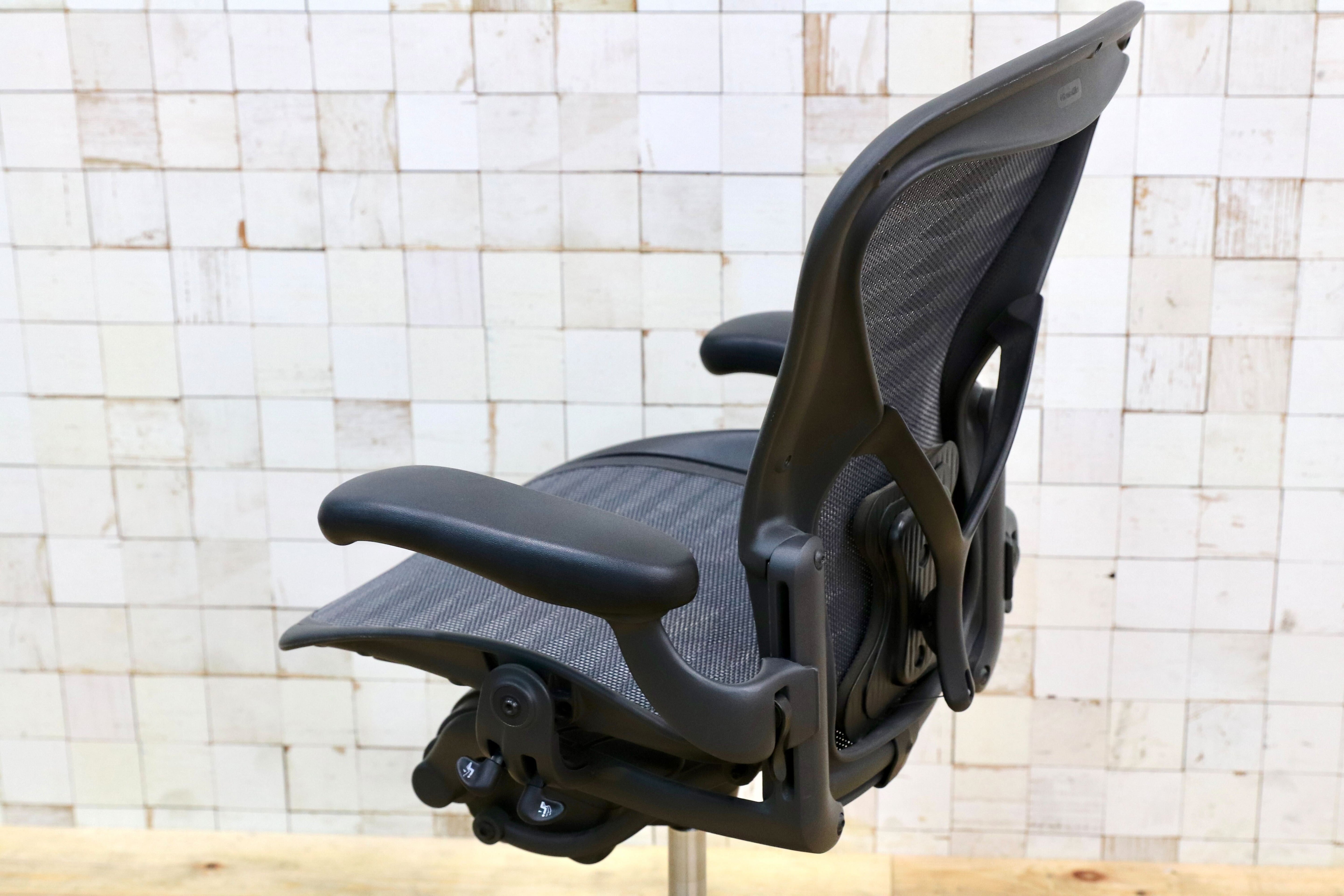 GMIK357○Herman Miller / ハーマンミラー アーロンチェア クラシック Bサイズ オフィスチェア デスクチェア ワークチェア 16年製