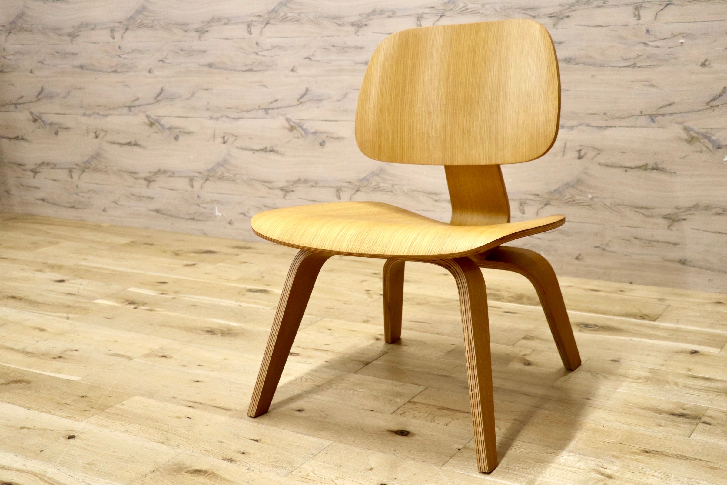 GMJS205○ラウンジチェア アームレスチェア 1人掛け椅子 椅子 木製家具 ナチュラル モダン Lounge Chair Woodリプロダクト品 展示品