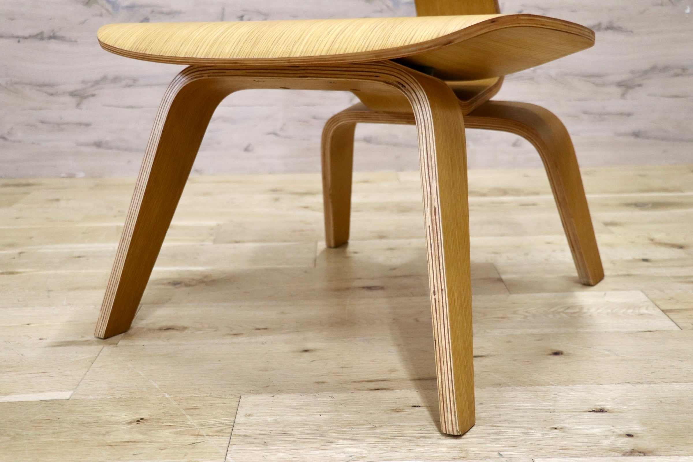 GMJS205○ラウンジチェア アームレスチェア 1人掛け椅子 椅子 木製家具 ナチュラル モダン Lounge Chair Woodリプロダクト品 展示品