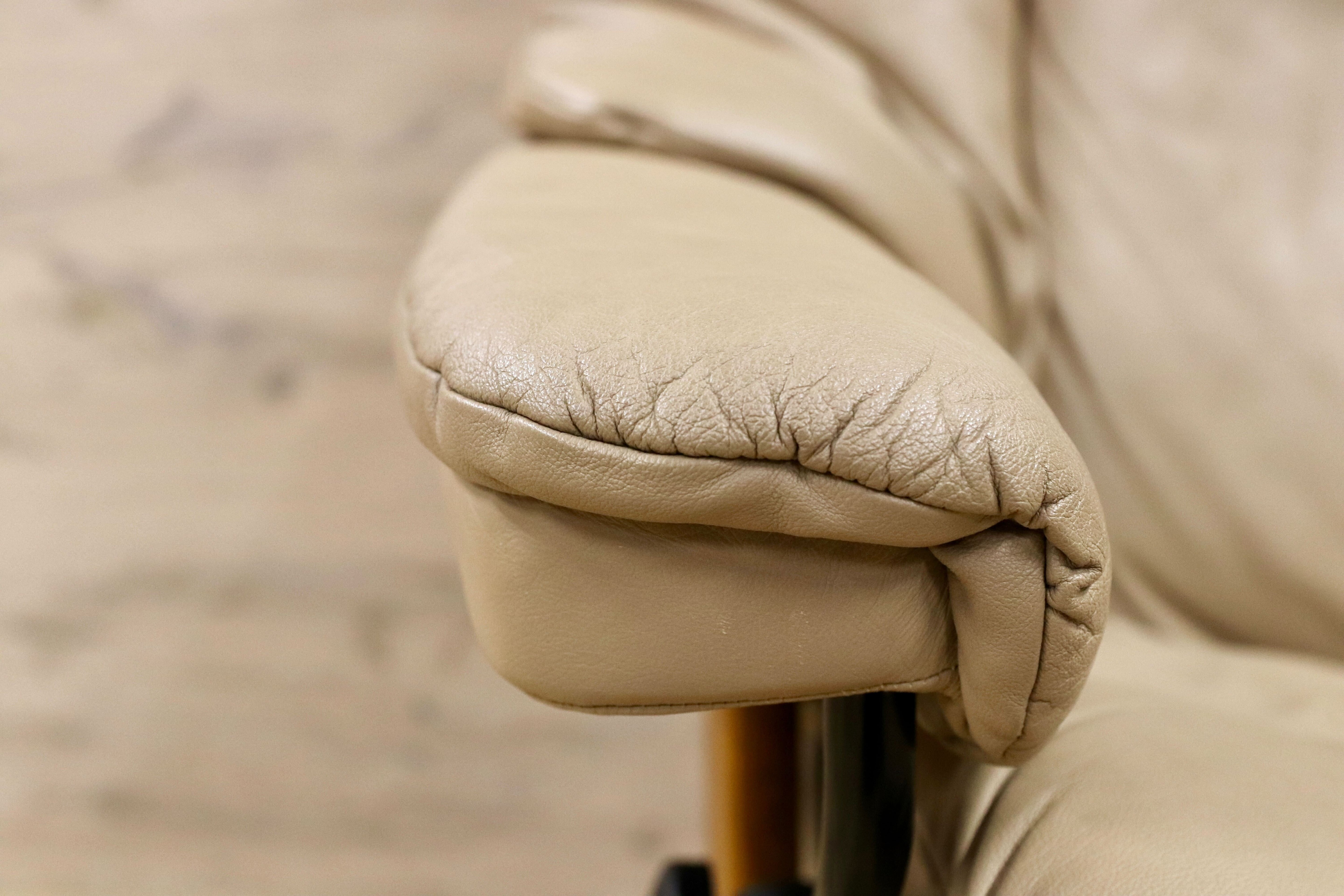 GMIK797B○EKORNES / エコーネス RENO レノ パーソナルチェア リクライニングチェア シングルソファ 本革 北欧 ノルウェー ベージュ