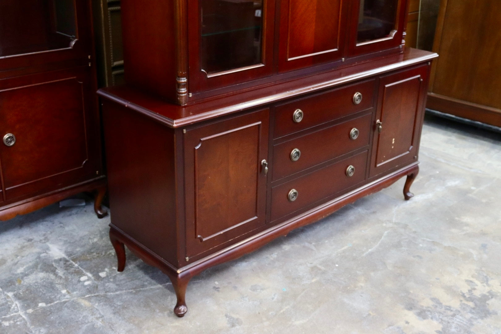 GMIH537○メープル不二屋 神戸元町欧風家具 大型カップボード キャビネット 食器棚 飾り棚 マホガニー材 クラシック アンティーク
