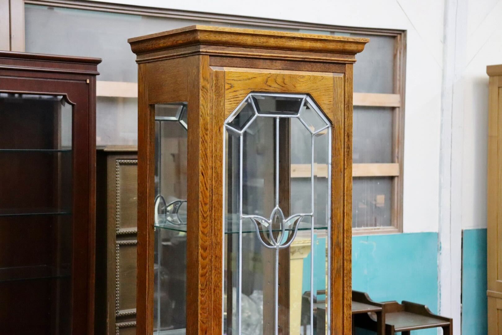 GMJS111○三越家具 Brugge ブルージュ キュリオケース 飾り棚 ショーケース カントリーハウス 英国カントリー クラシック 美品