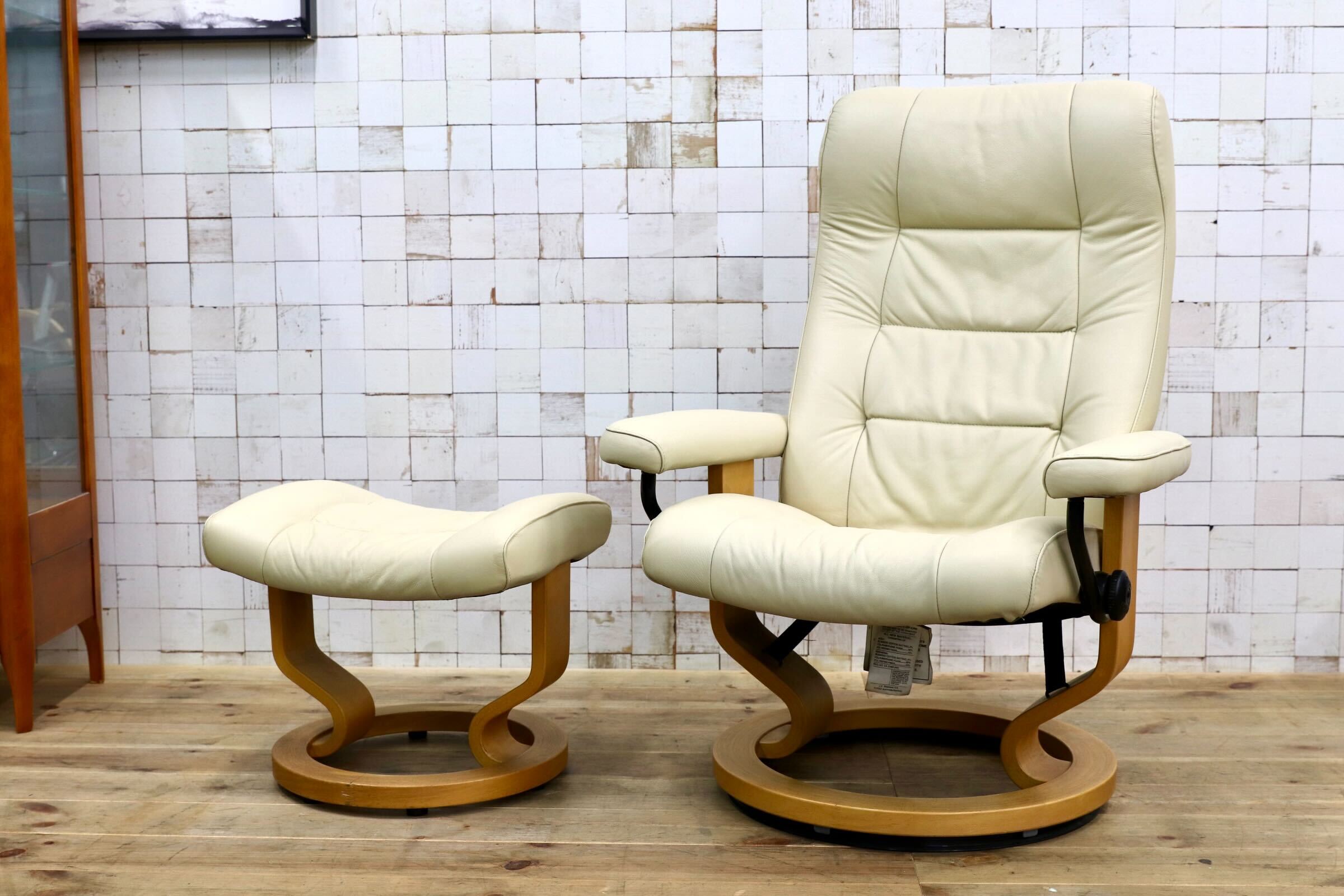 GMJK100○EKORNES / エコーネス Stressless ストレスレス リクライニングチェア オットマン 本革 北欧 ノルウェー クリーム ヴィンテージ