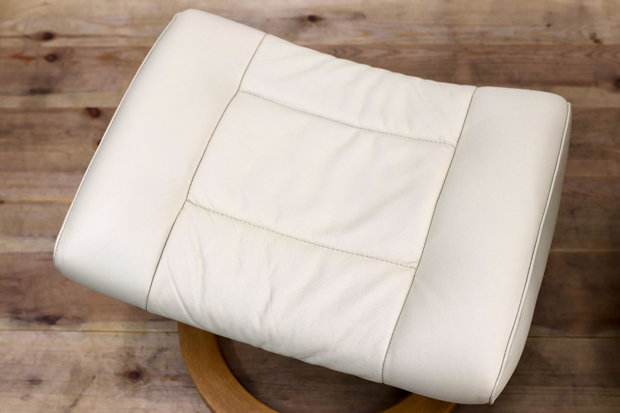 GMJK100○EKORNES / エコーネス Stressless ストレスレス リクライニングチェア オットマン 本革 北欧 ノルウェー クリーム ヴィンテージ