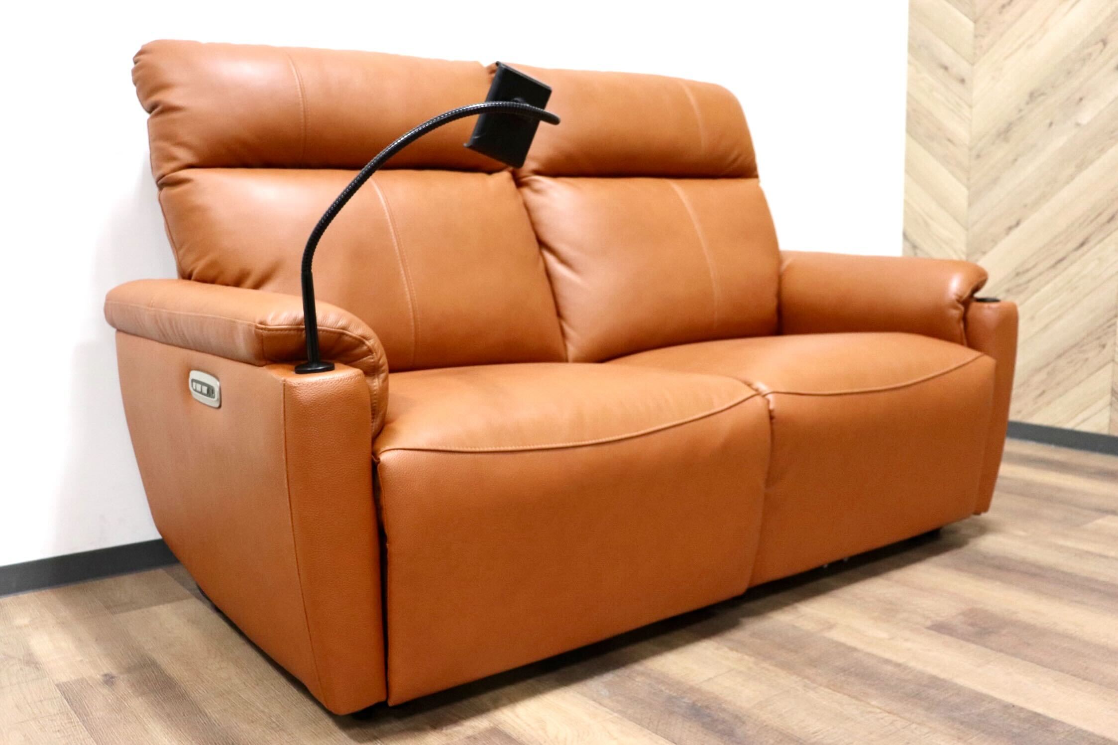 GMGH416○ヤマダオリジナル 両側電動リクライニングソファ 2人掛けソファ ラブソファ 本革 ライトブラウン タブレットアーム 定価15万 美品
