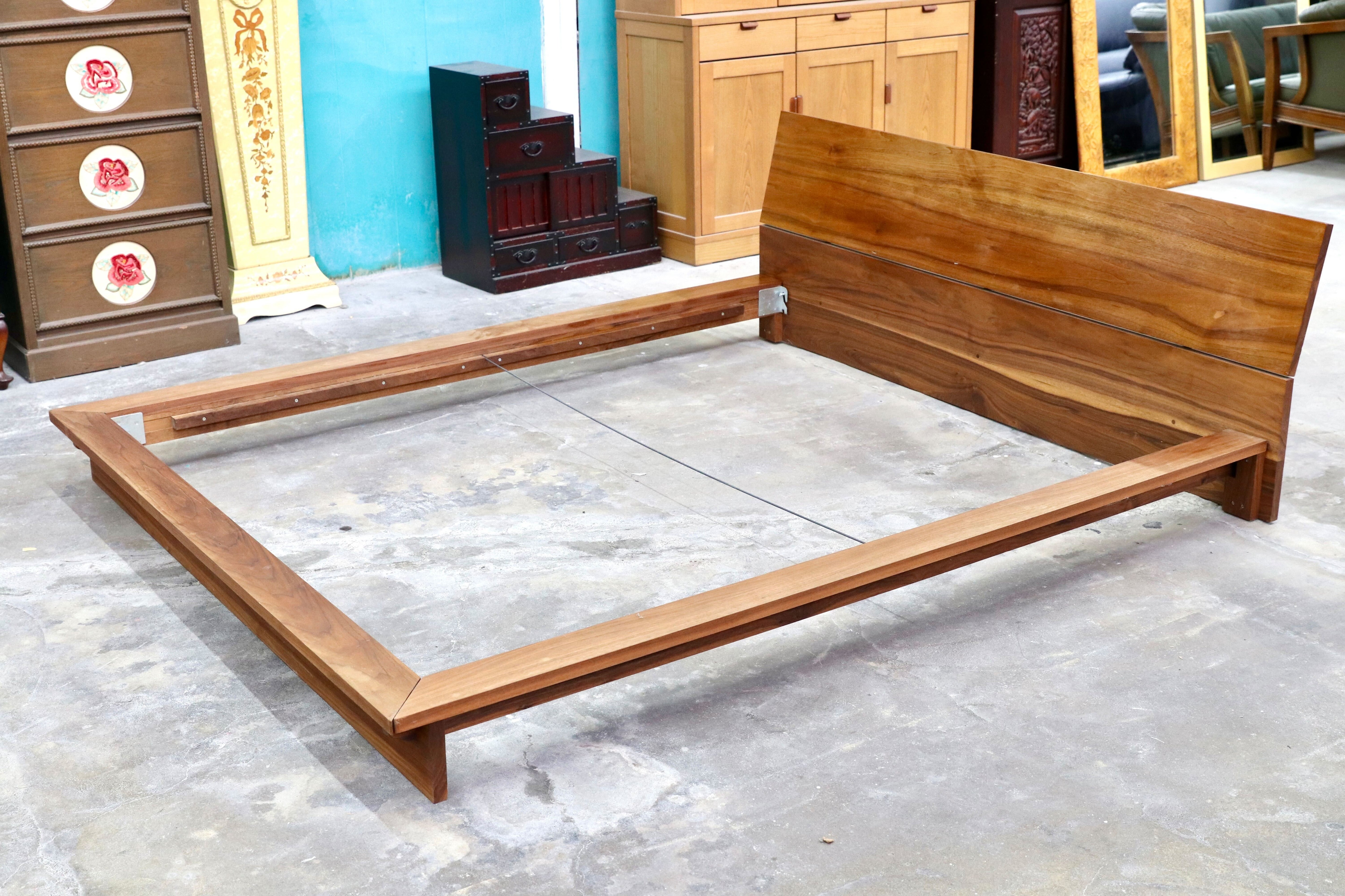 GMIH179○Masterwal / マスターウォール Moreless モアレス アカセ木工 クイーン ベッドフレーム ウォールナット無垢材 約40万