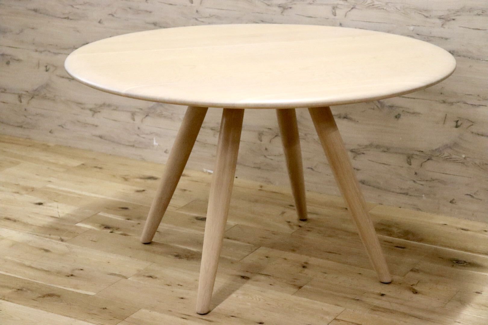 GMJS127○Ritzwell / リッツウェル MO TABLE ダイニングテーブル ラウンドテーブル 北欧スタイル オーク無垢材 定価約53万 展示品