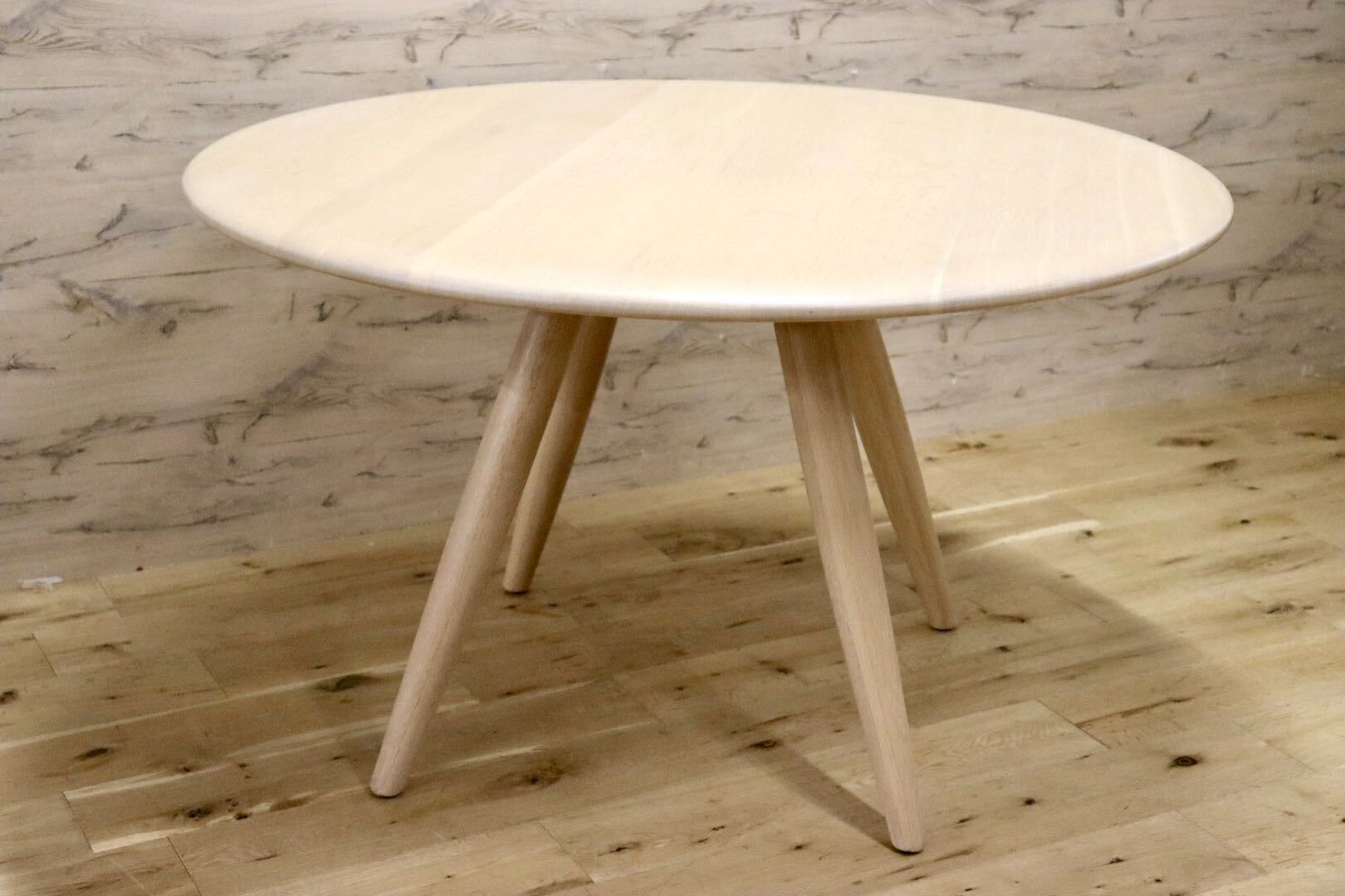 GMJS127○Ritzwell / リッツウェル MO TABLE ダイニングテーブル ラウンドテーブル 北欧スタイル オーク無垢材 定価約53万 展示品