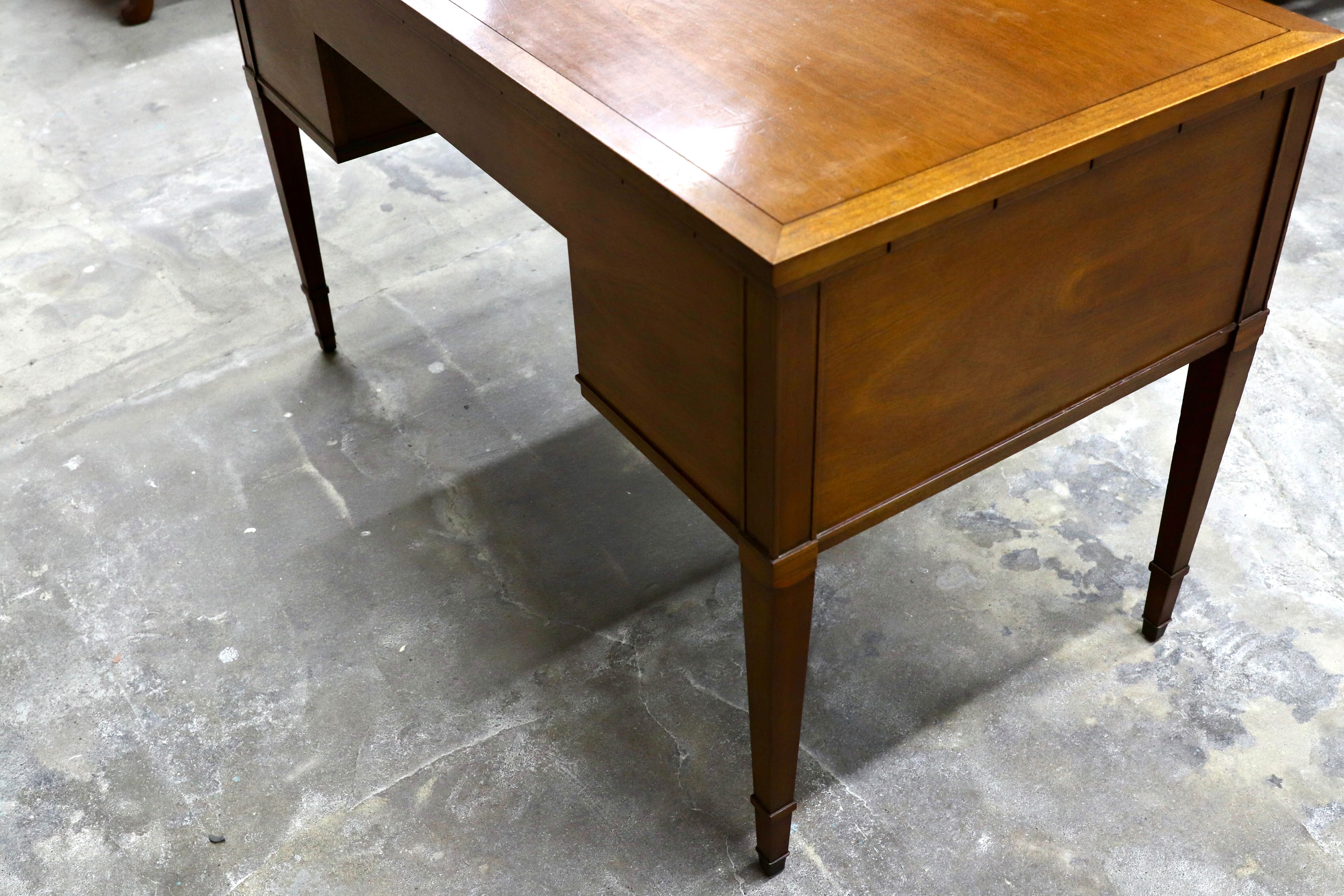 新品・未使用、ドレクセルヘリテイジ トライユン 化粧机(Poudre) 新品・未使用、ドレクセルヘリテイジ トライユン 化粧机(Poudre)