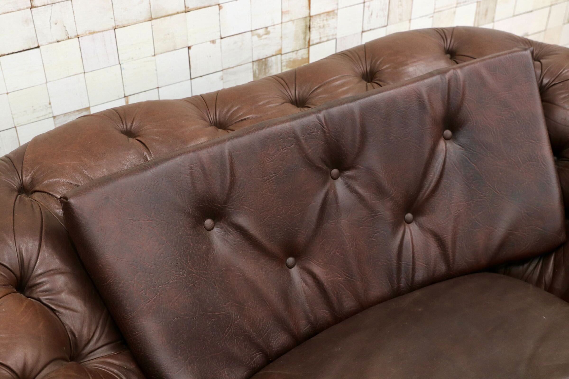 GMJK136○英国ヴィンテージ チェスターフィールド 本革 1人掛けソファ ラウンジソファ 英国クラシック 稀少 Furniture and Furnishings