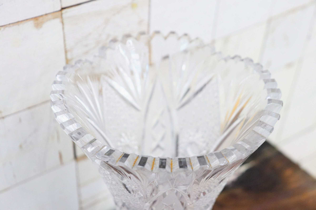 GMJO136Q〇ボヘミアグラス カットクリスタル 花器 フラワーベース 花瓶 クリスタルガラス 置物 インテリア