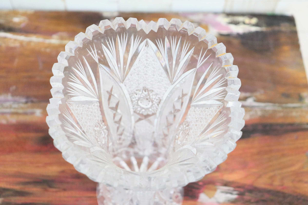 GMJO136Q〇ボヘミアグラス カットクリスタル 花器 フラワーベース 花瓶 クリスタルガラス 置物 インテリア