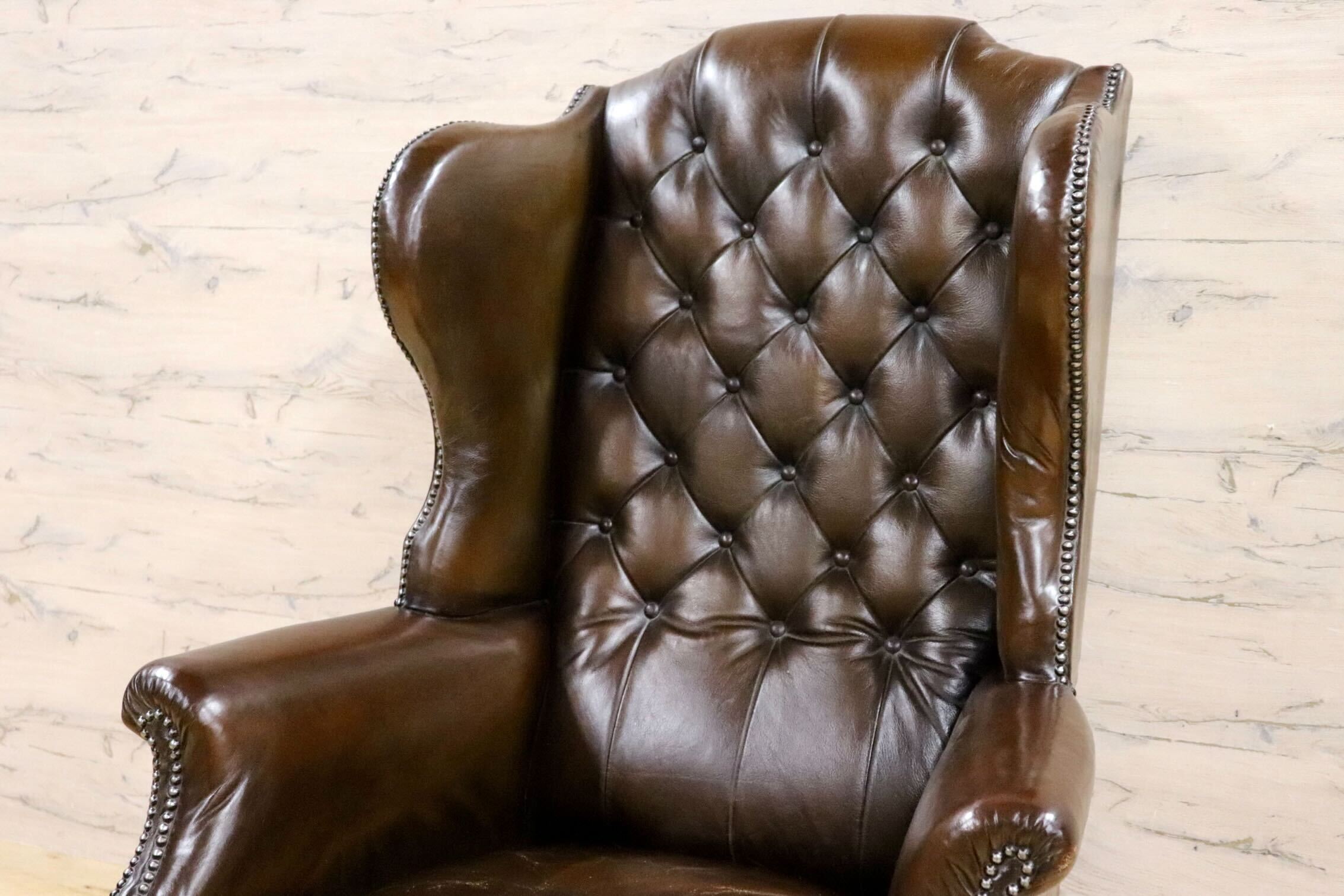 GMHH217○英国 アンティーク チェスターフィールド ウィングバッグ 1人掛けソファ シングルソファ 鋲打ち 本革 ブラウン ヴィンテージ