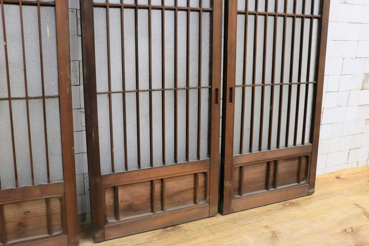 GMJS260D◯アンティーク 木製格子戸 縦格子戸 4枚セット 建具 引き戸 間仕切り ガラス戸 モールガラス 古民家 店舗什器 昭和レトロ