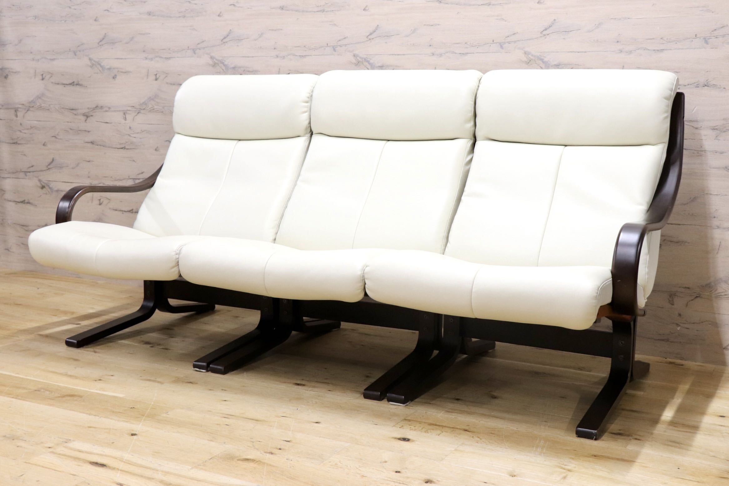 GMJK328B○冨士ファニチア / FUJI FURNITURE Agio アージオ セパレート 3人掛けソファ トリプルソファ ホワイト PUレザー 国産家具