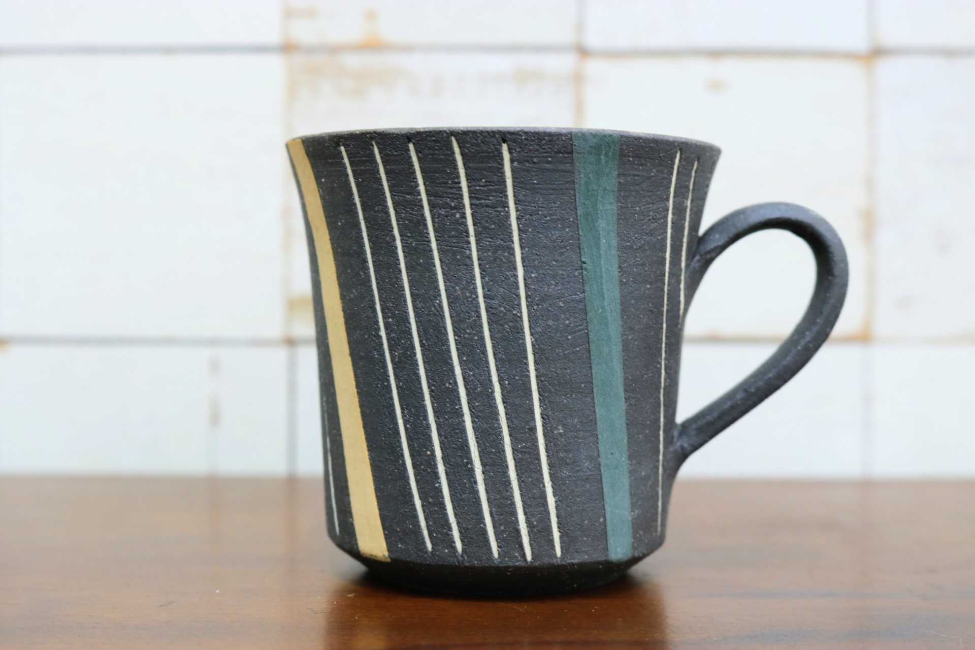GMJO119J〇市野悟窯 市野哲次 丹波焼 彩色線象嵌 マグカップ 陶器 現代陶芸 作家物