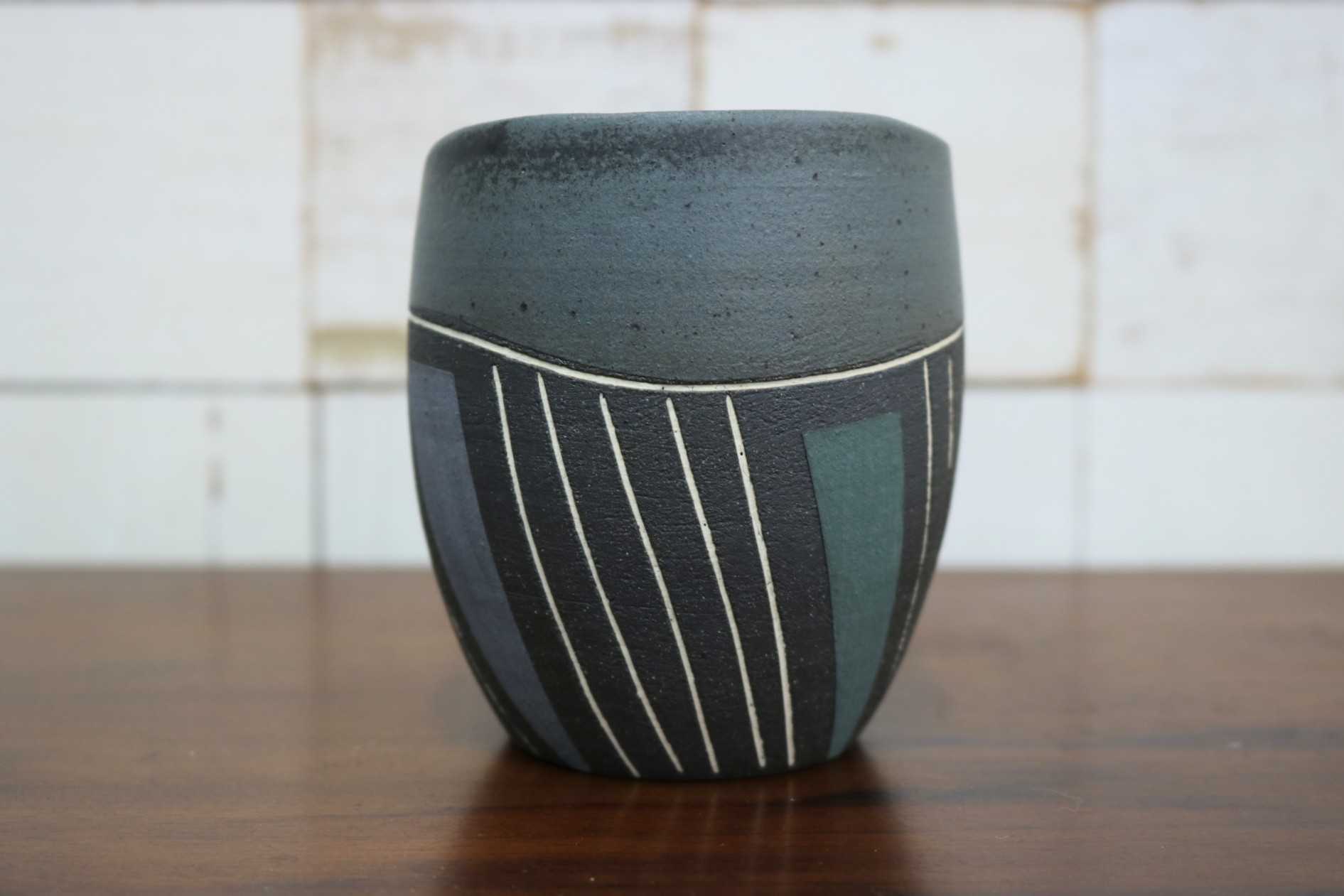 GMJO123◯市野悟窯 市野哲次 丹波焼 彩色線象嵌 カットカップ 陶器 現代陶芸 作家物