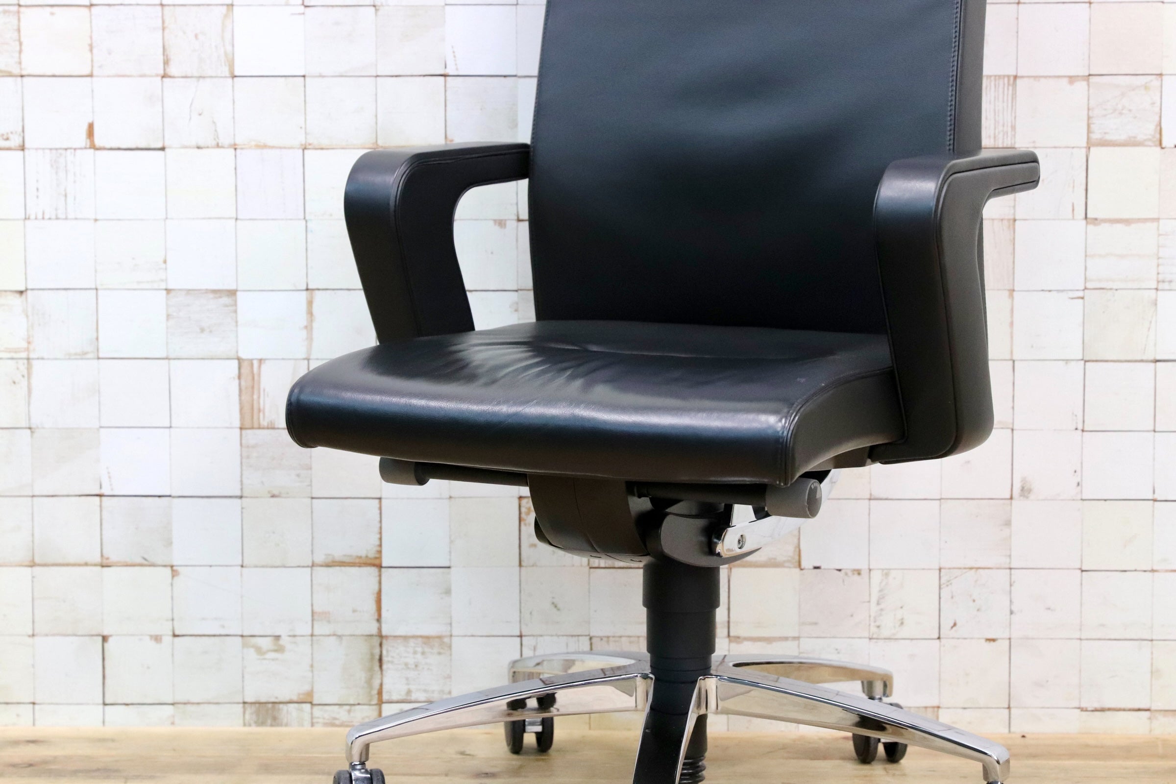 GMJK172B○SEDUS / セダス OF COURSE EXECUTIVE CS-103 エグゼクティブチェア デスクチェア オフィスチェア 総本革 ドイツ製 定価約53万円