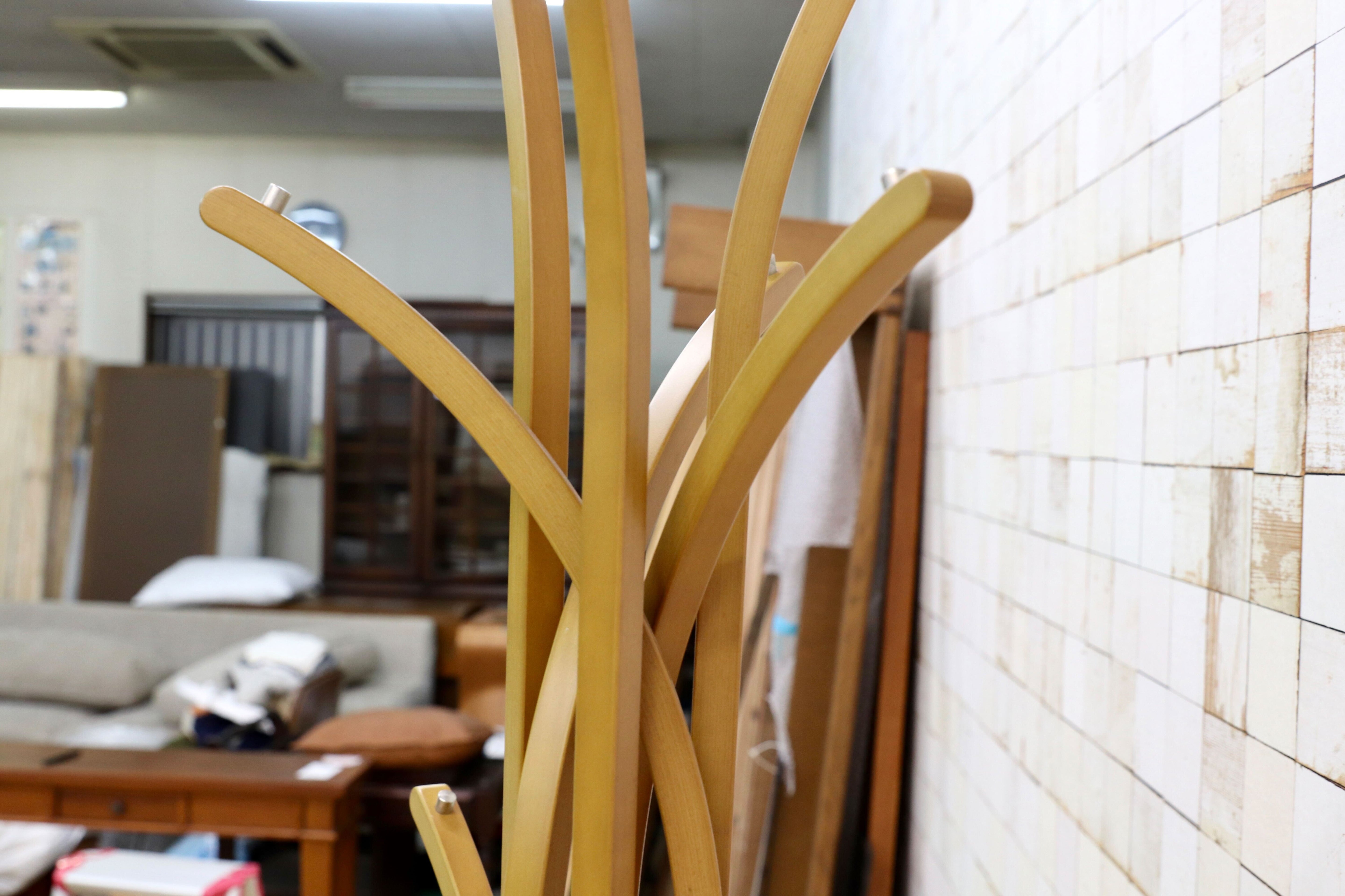 GMIO62○天童木工 / Tendo ポールラック 帽子掛け ハンガーラック 和モダン オブジェ 奥山清行 ポールハンガー 定価約22.5万 展示品