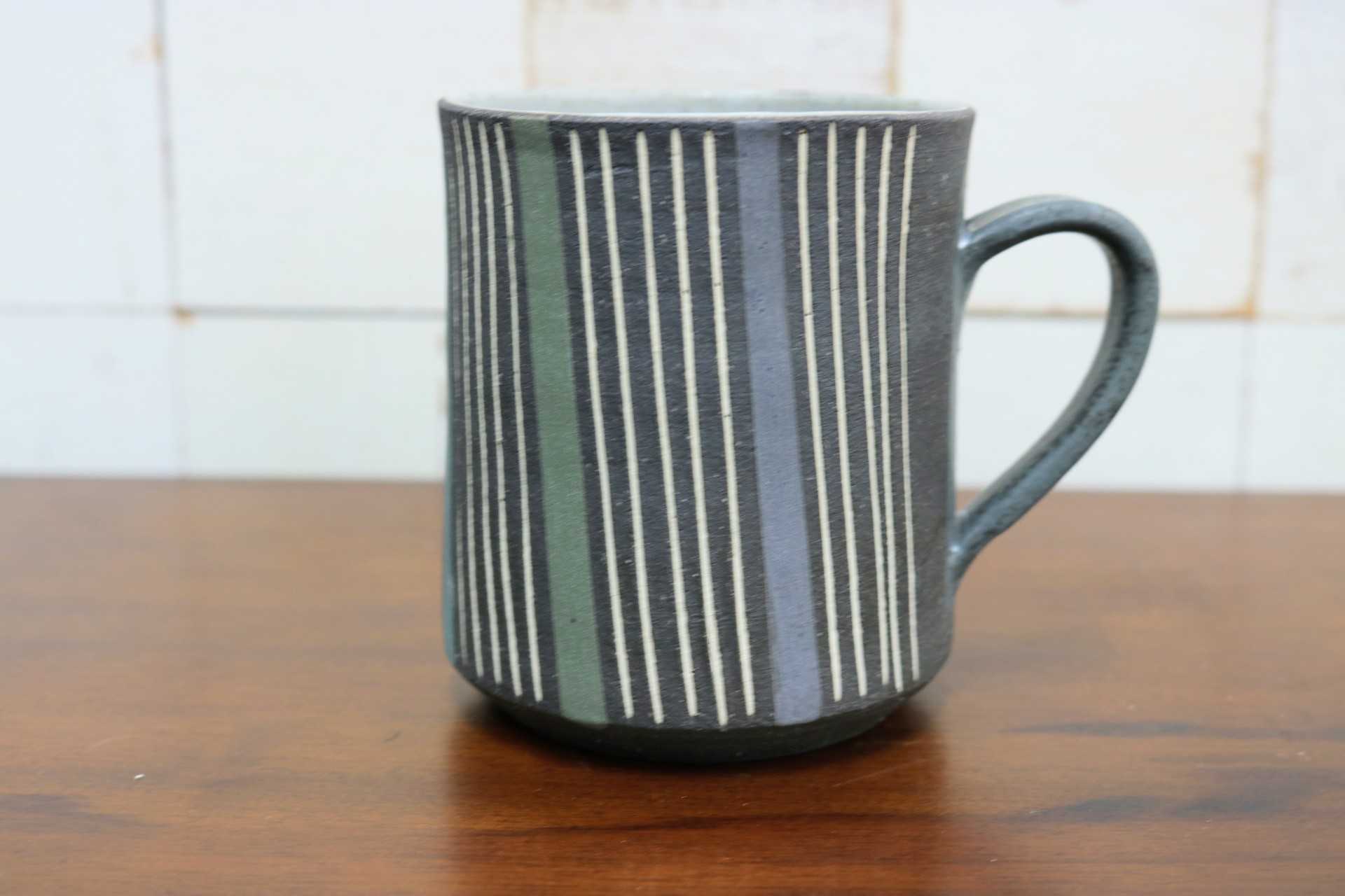 GMJO119L〇市野悟窯 市野哲次 丹波焼 彩色線象嵌 マグカップ 陶器 現代陶芸 作家物
