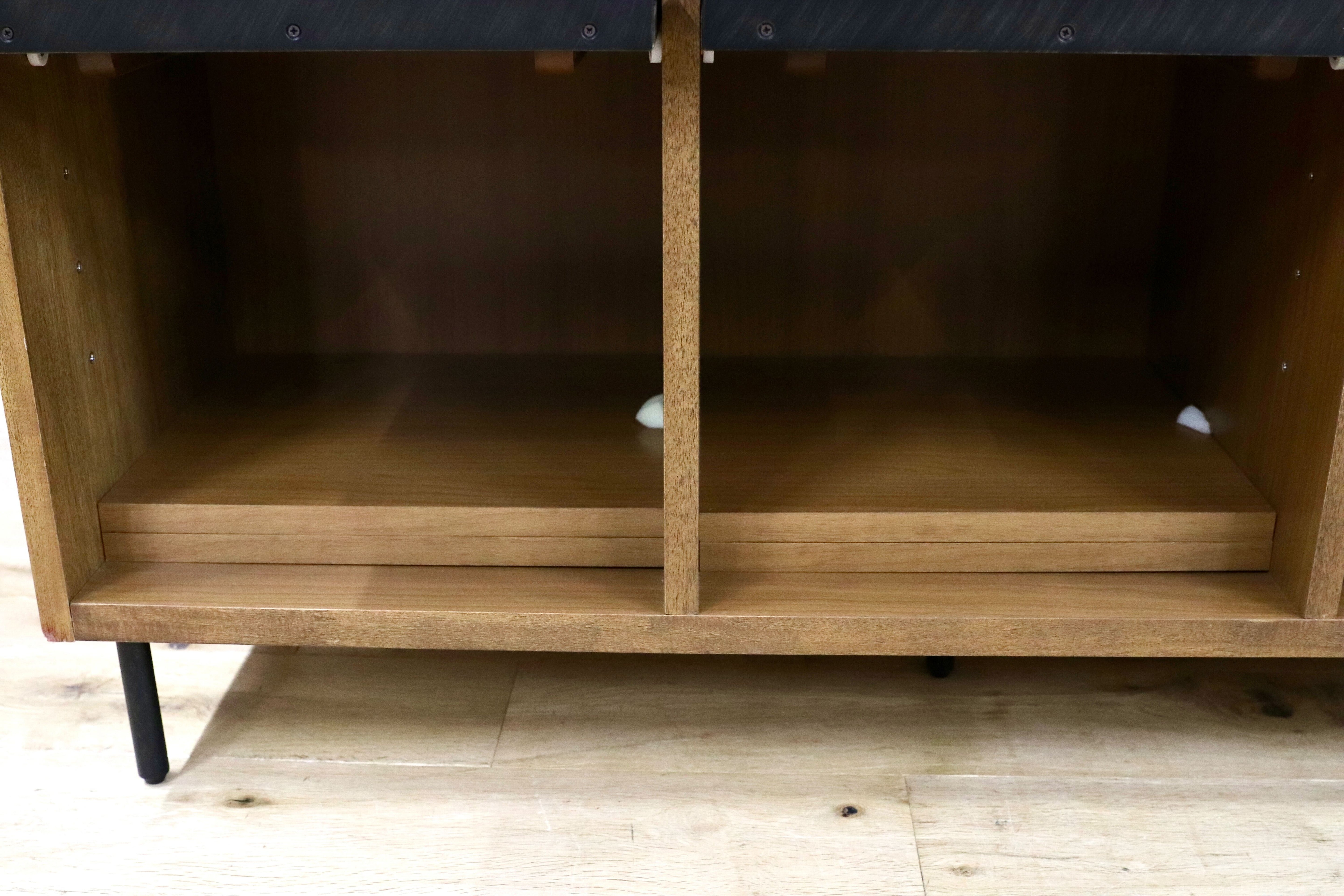 GMIK851○unico / ウニコ SWELLA スウェラ レコードラック サイドボード リビングボード アカシア材 モデルルーム展示品