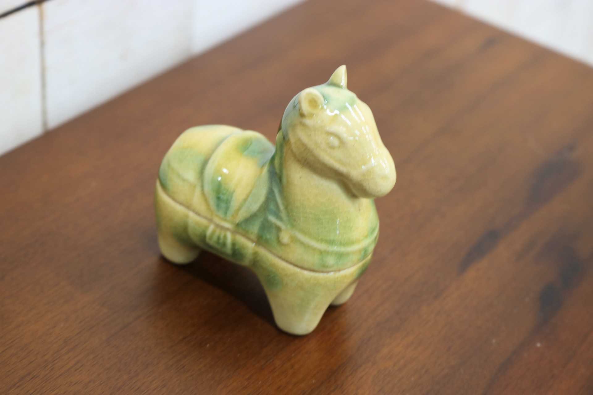 GMJK371P〇紀州焼 葵窯 二代 寒川栖豊 置物 小物入れ 茶道具 香合 馬 午 干支 縁起物 共箱 陶器 焼物