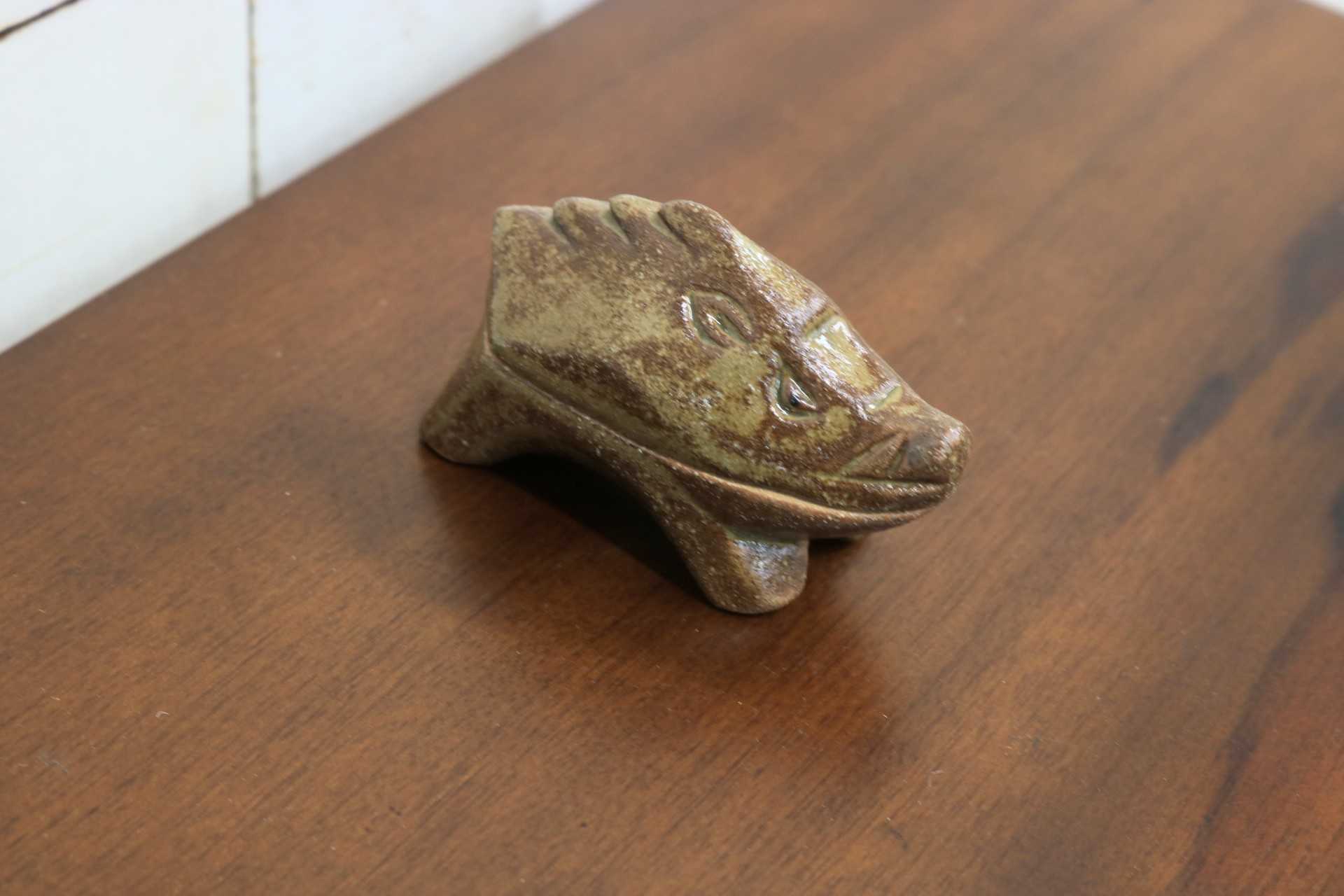 GMJK371Q〇紀州焼 葵窯 二代 寒川栖豊 置物 小物入れ 茶道具 香合 猪 亥 干支 縁起物 共箱 陶器 焼物