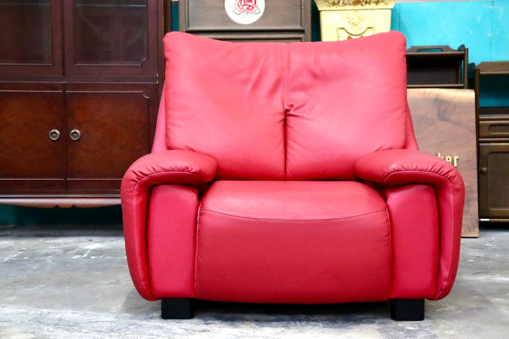 GMJK263C○FUJI FURNITURE / 冨士ファニチア L6760A 1人掛けソファ シングルソファ ラウンジチェア 本革 レッド 国産家具 美品
