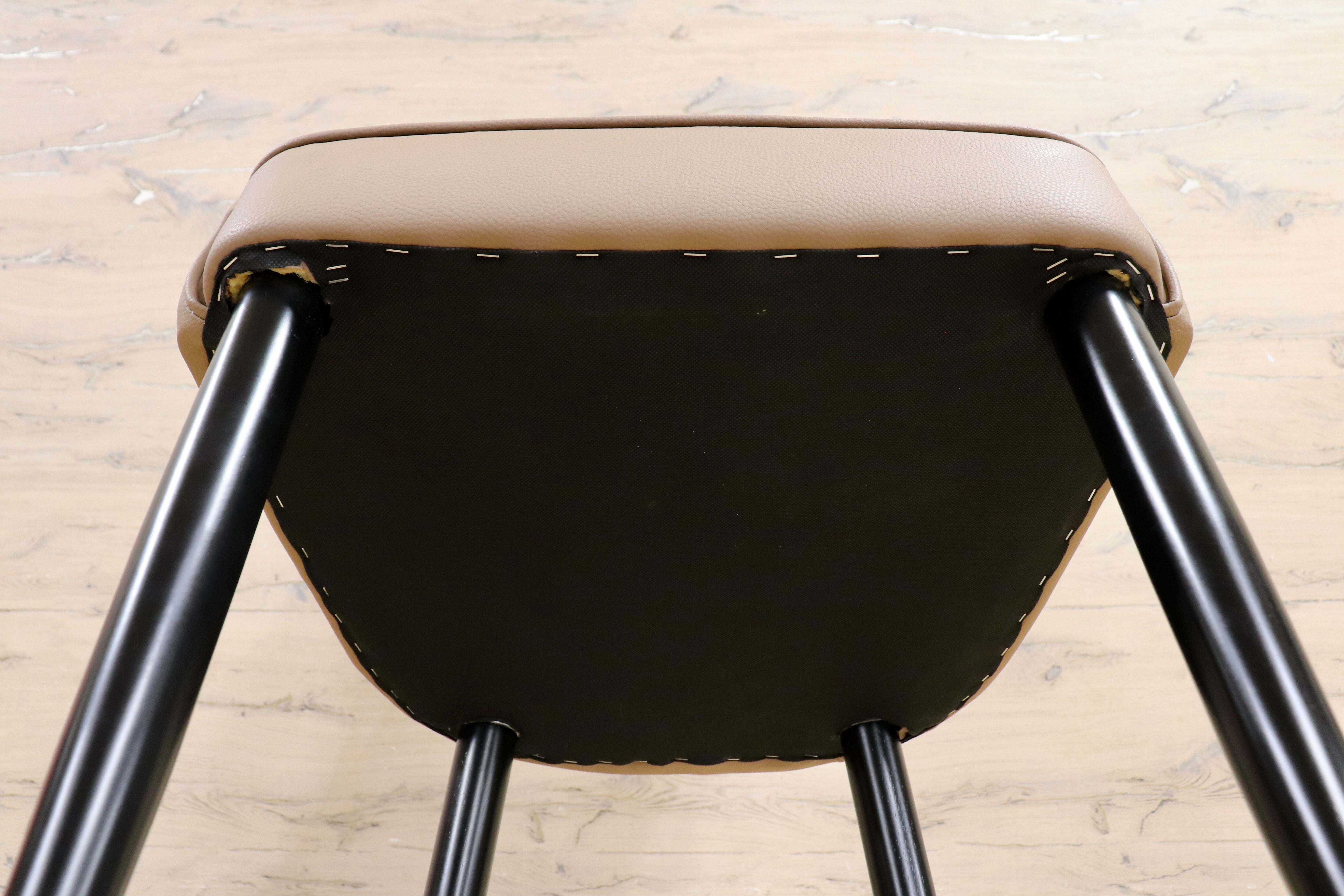 GMIS334A○モダン ダイニングチェア アームレスチェア 椅子 食卓椅子 本革 レザー シンプル スタイリッシュ 展示品