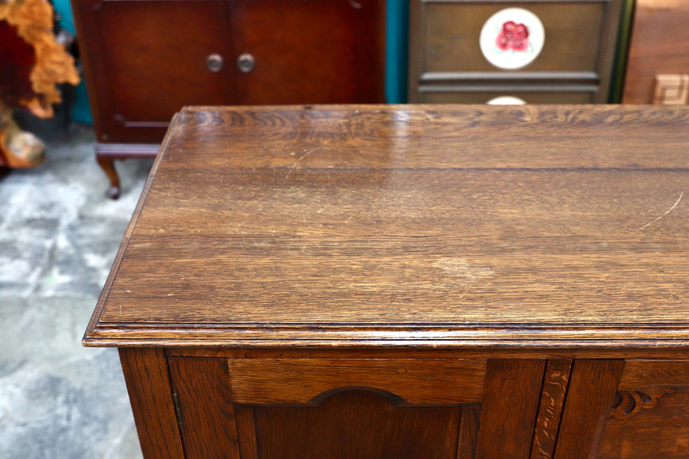 GMJH177○Lloyd’s Antiques / ロイズ・アンティークス 英国アンティーク サイドボード オーク材 クラシック 店舗什器 ヴィンテージ 稀少