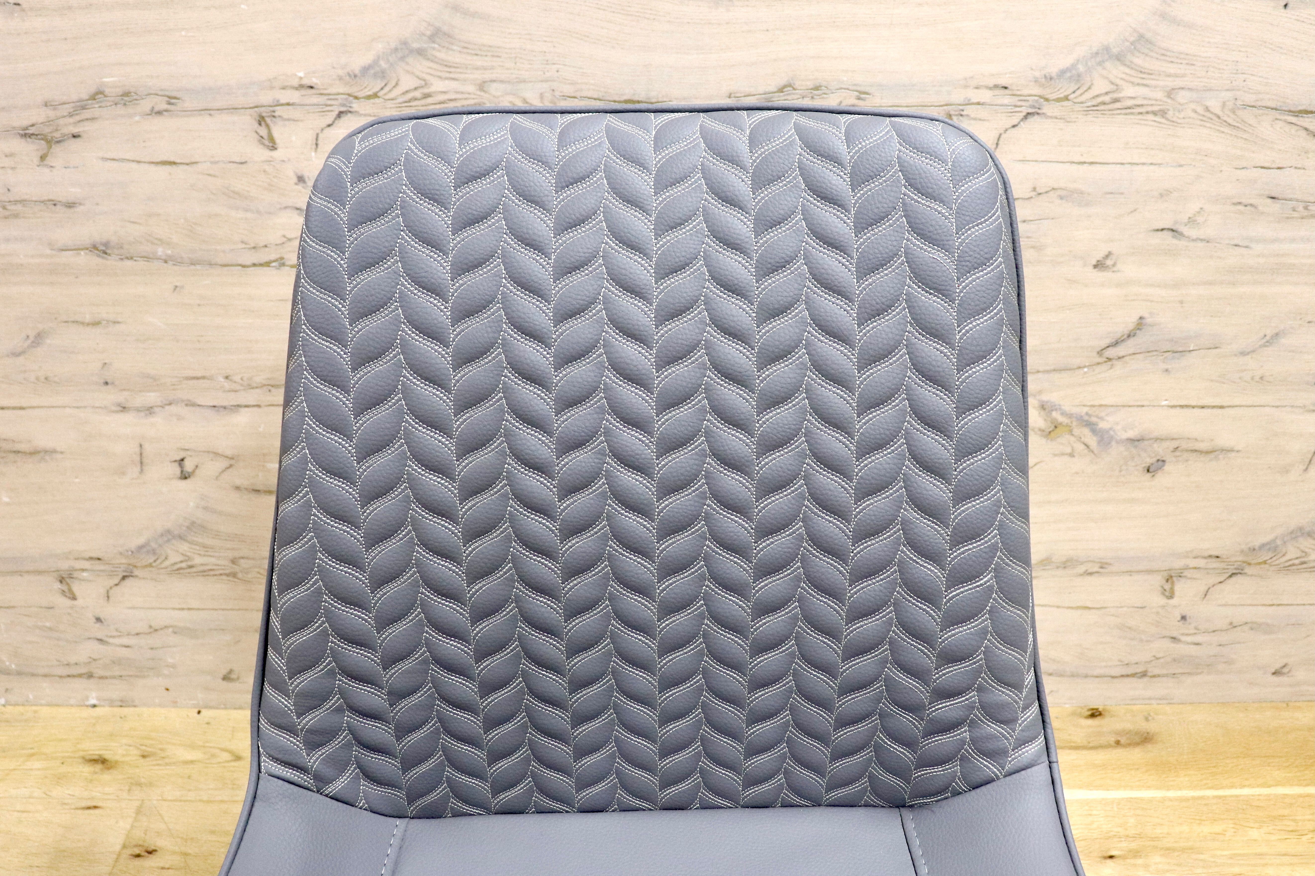 GMIS334B○モダン ダイニングチェア アームレスチェア 椅子 食卓椅子 レザー 本革 ナチュラル シンプル スタイリッシュ 展示品