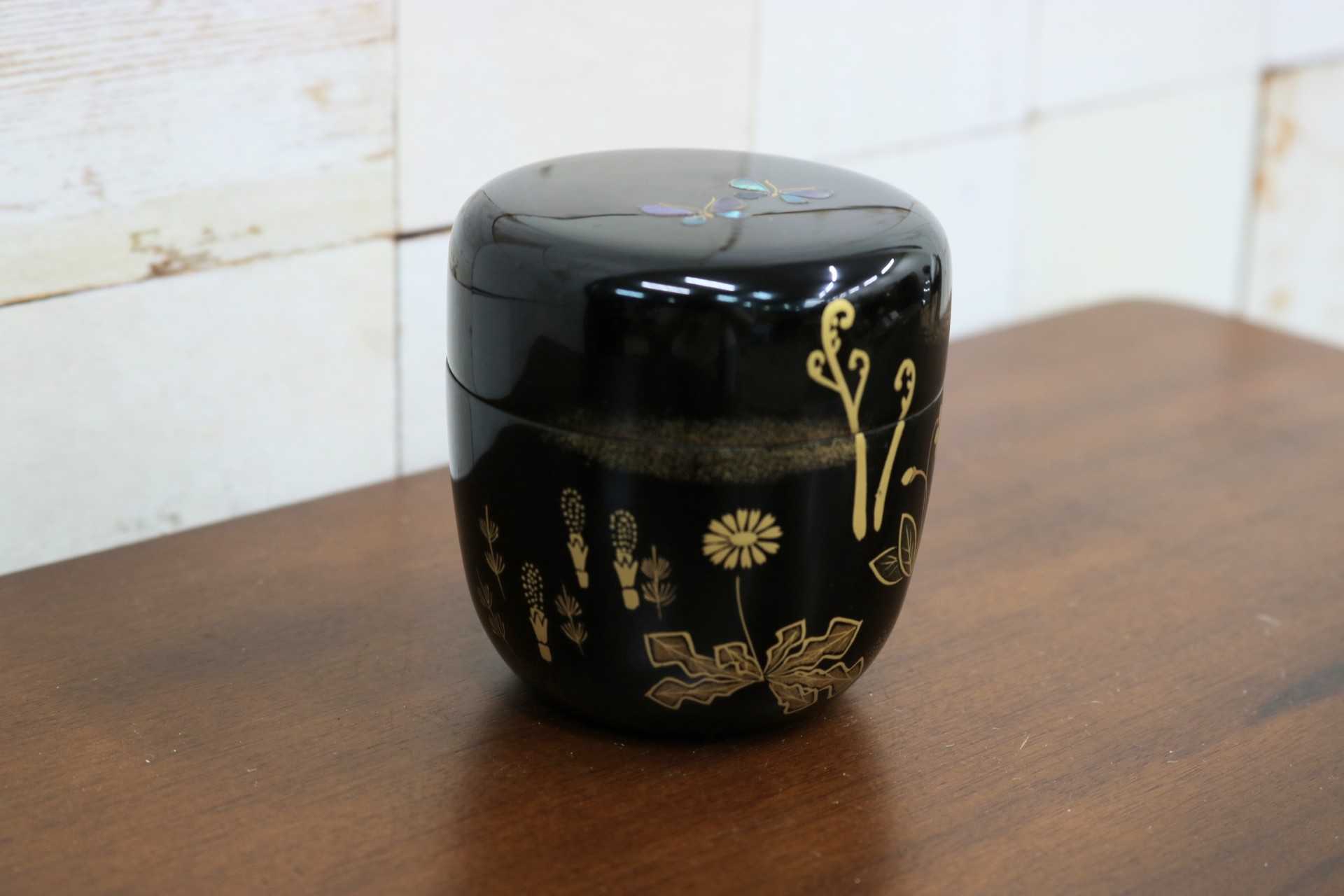 GMJK371AT〇宗香 棗 蒔絵 螺鈿細工 大下宗香 茶道具 茶器 薄茶器 共箱 加賀山中蒔絵 立春 春 土筆 菫 伝統工芸