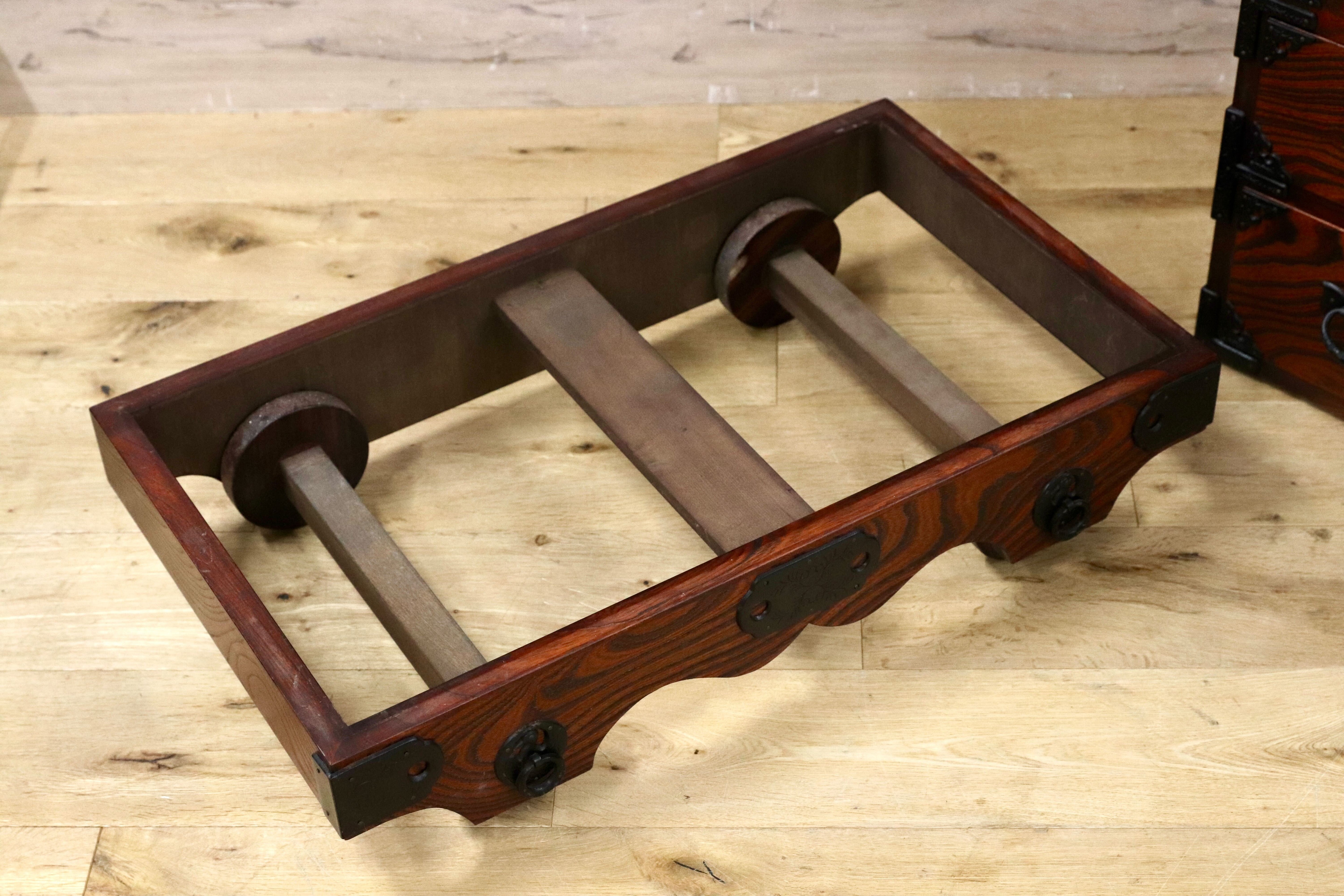 GMIH397○岩谷堂箪笥 車箪笥 サイドボード リビングボード 整理箪笥 和家具 欅材 アンティーク レトロ 時代箪笥