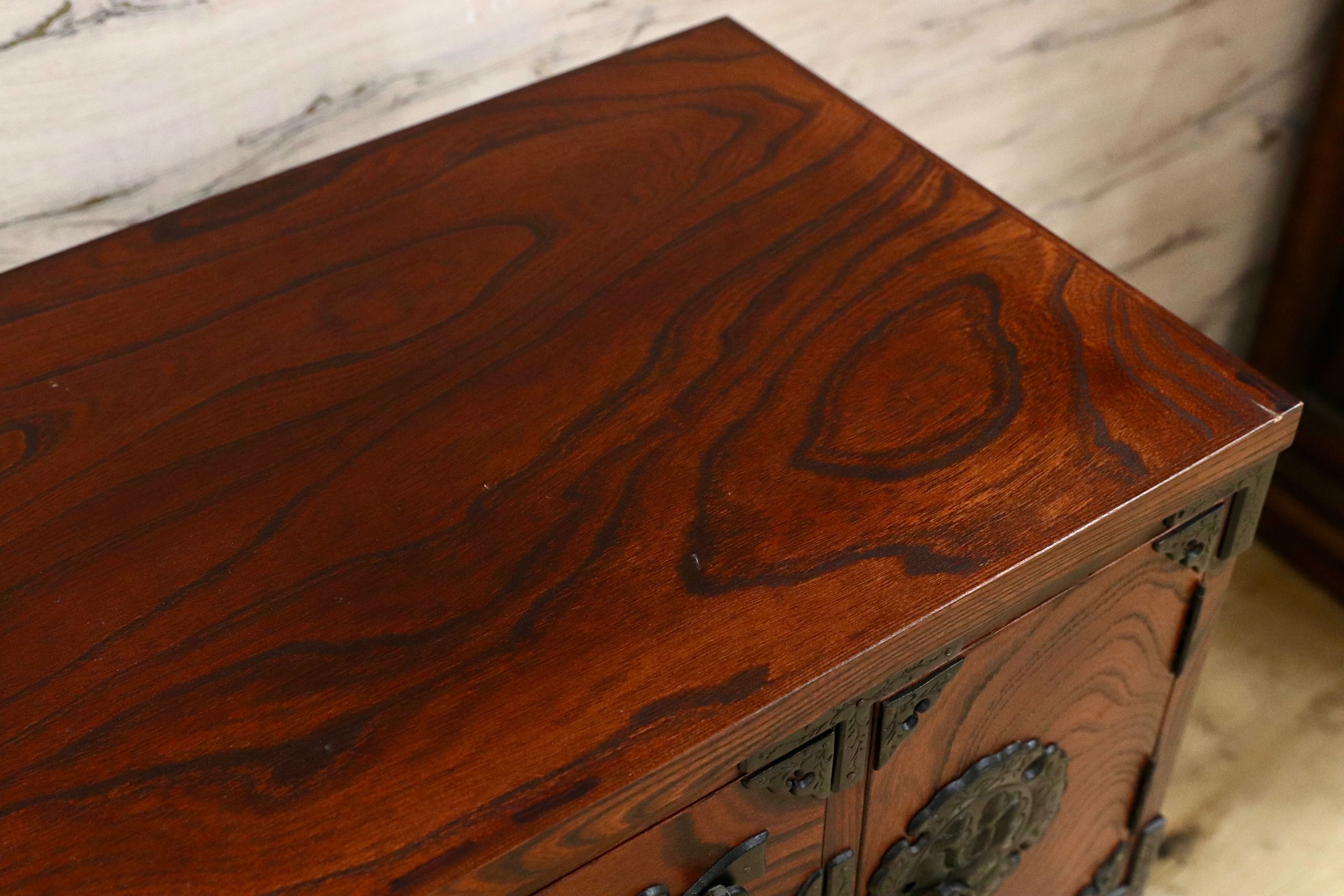 GMIH397○岩谷堂箪笥 車箪笥 サイドボード リビングボード 整理箪笥 和家具 欅材 アンティーク レトロ 時代箪笥