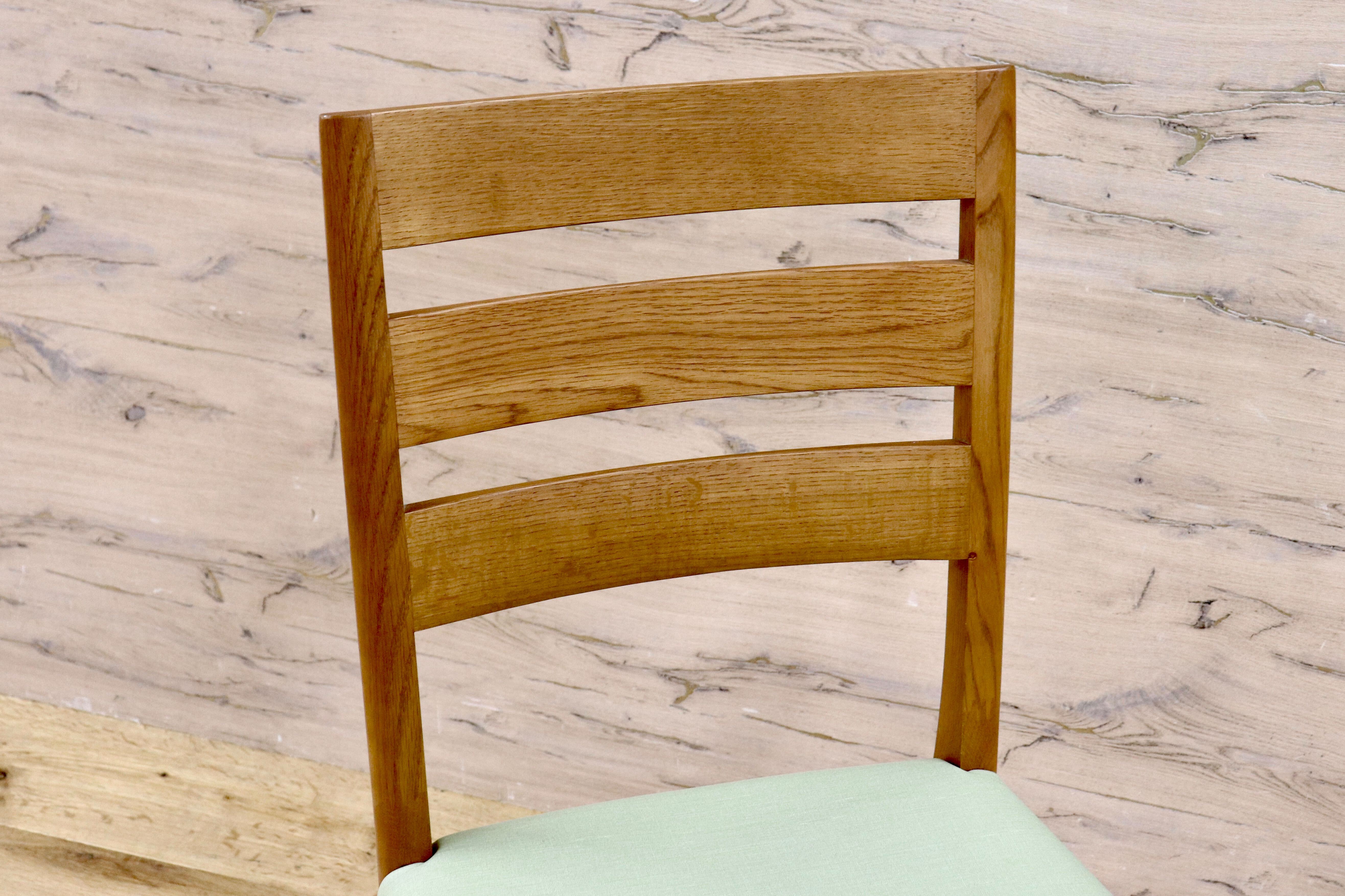 GMHK556B○karimoku / カリモク CT6115 ダイニングチェア 2脚セット アームレスチェア 椅子 シンプル モダン 国産家具 展示品