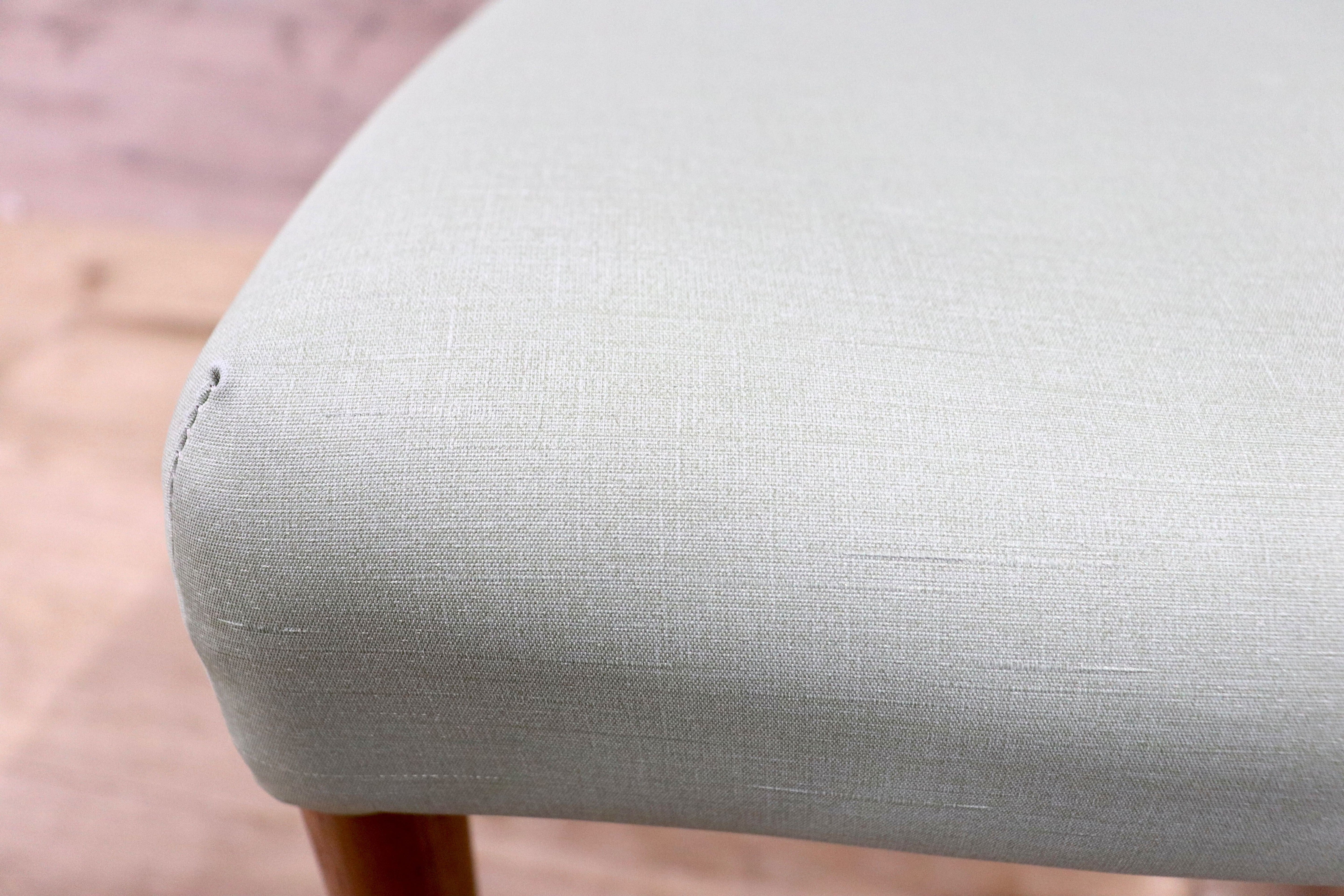 GMHK556B○karimoku / カリモク CT6115 ダイニングチェア 2脚セット アームレスチェア 椅子 シンプル モダン 国産家具 展示品