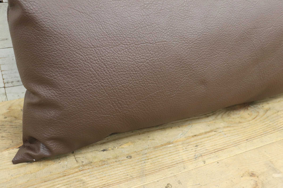 GMJK124◯IDC大塚家具 クッション ロングクッション 長方形 ブラウン 合皮 インテリア モダン 展示品