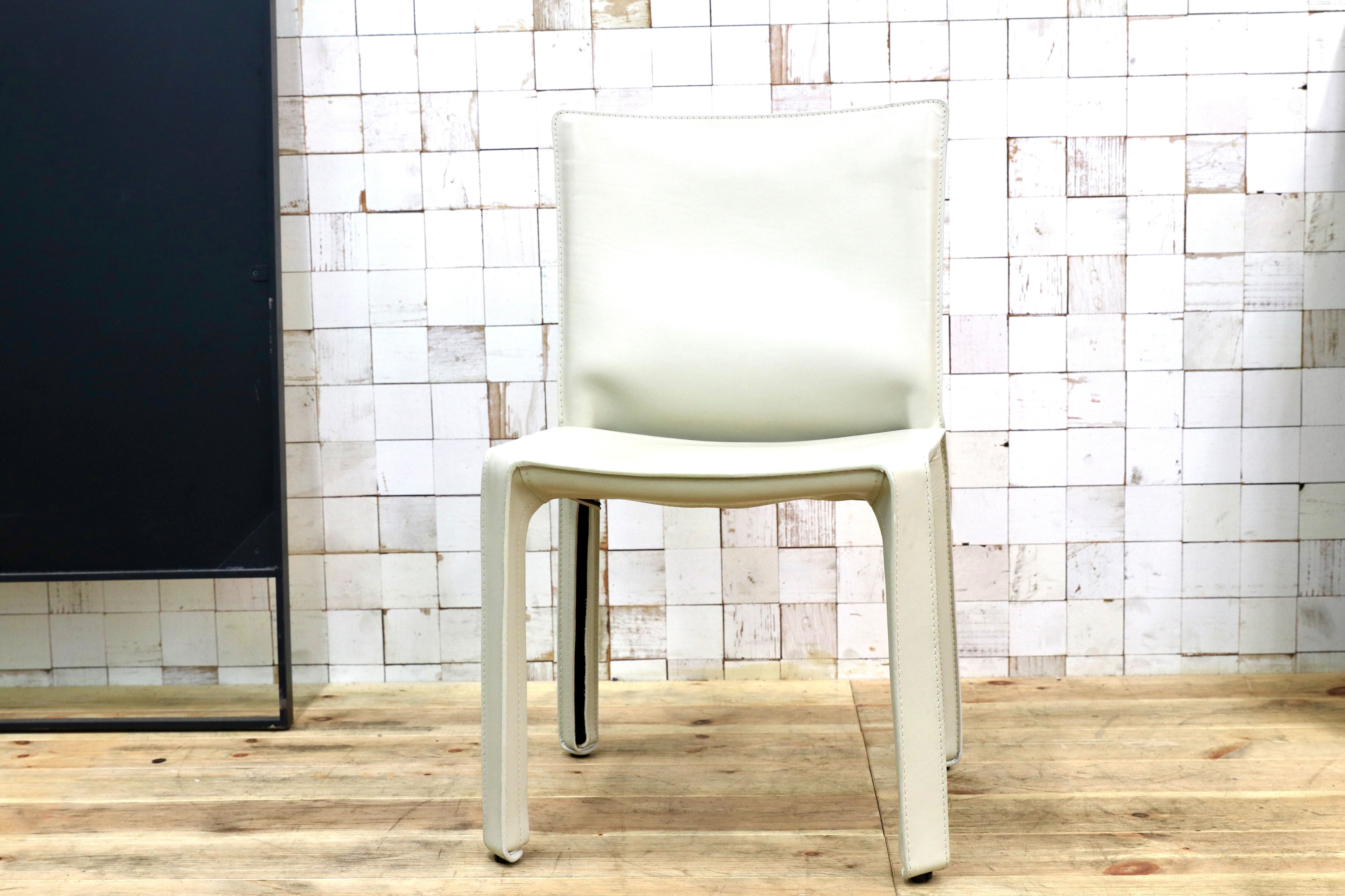 GMIO74B○Cassina / カッシーナ 413 CAB キャブチェア マリオ・ベリーニ 椅子 マットアイボリー レザー イタリアモダン 定価30.8万