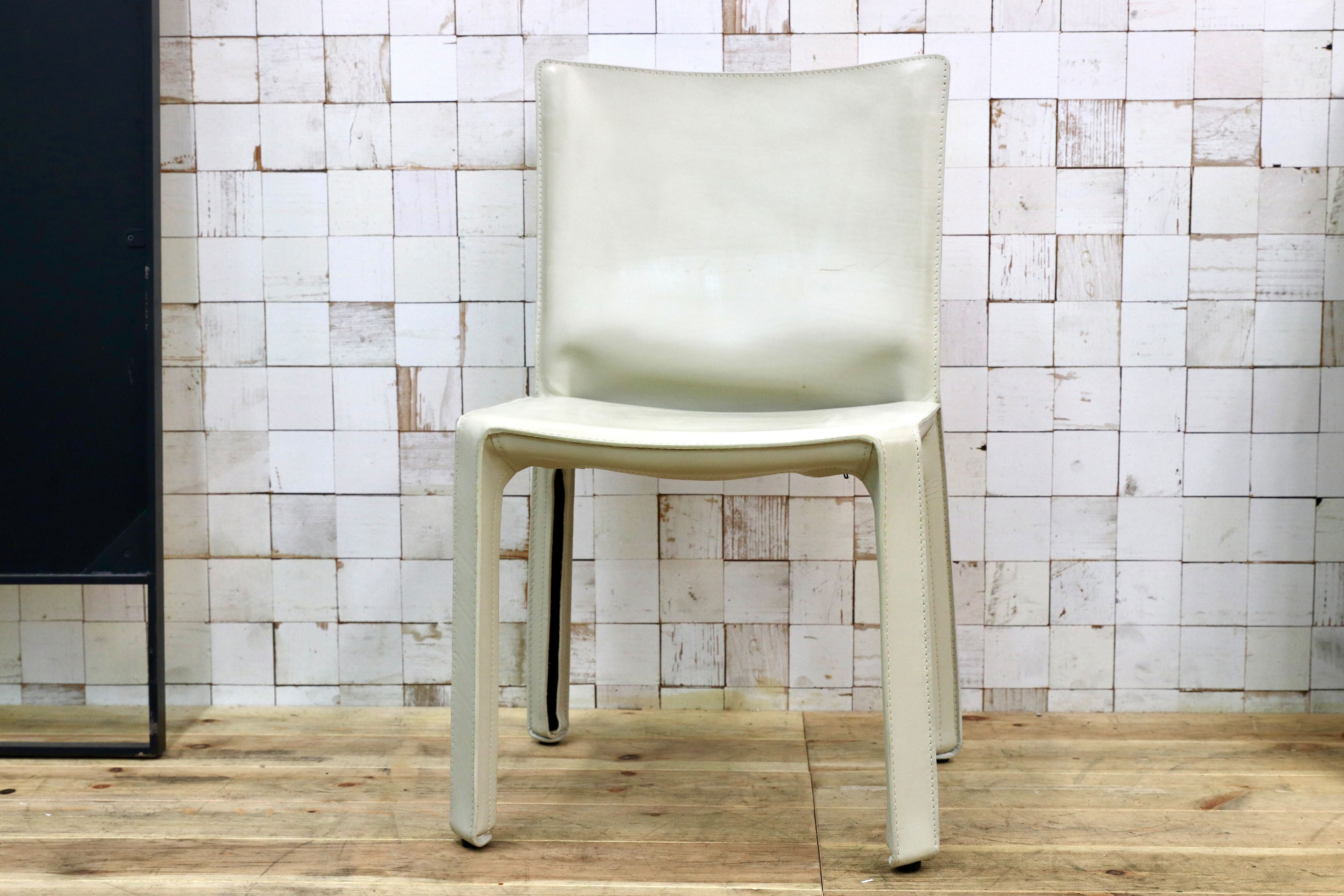 GMIO74C○Cassina / カッシーナ 413 CAB キャブチェア マリオ・ベリーニ 椅子 マットアイボリー レザー イタリアモダン 定価30.8万